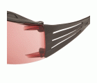 3M™ SecureFit™ 400X Gafas de seguridad, montura negro/negro, espuma, recubrimiento antiempañante/antirrayaduras Scotchgard™ (K y N), lente bermellón, SF422XSGAF-BLK-EU, 20/caja