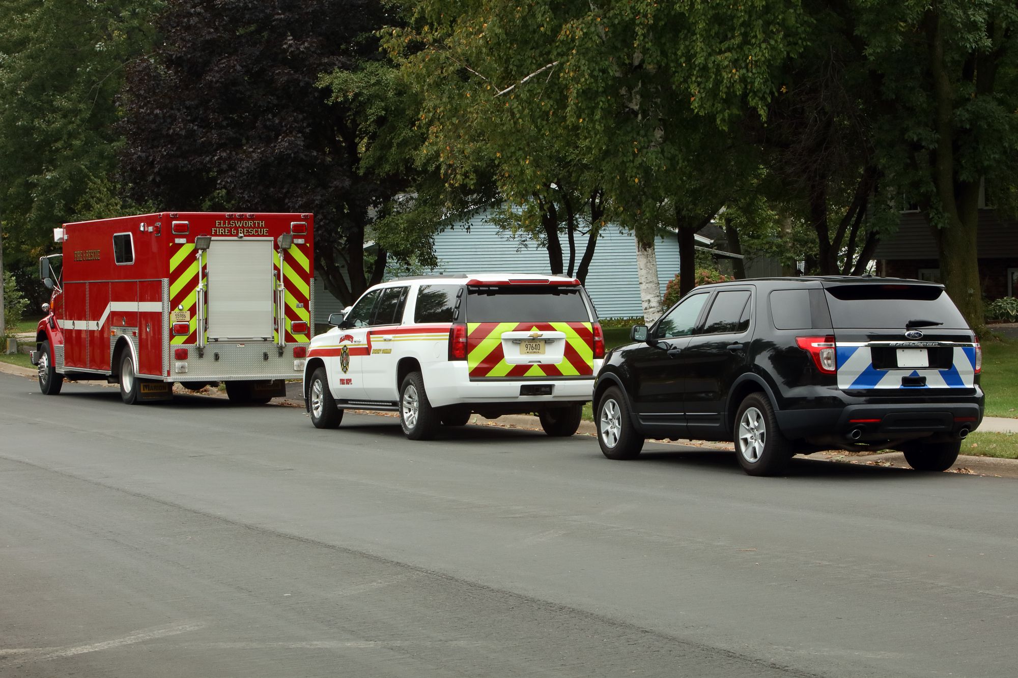 3M™ High Intensity Prismatic 823i-11 Lámina Retrorreflectante Microprismática Metalizada Flexible Marcaje Vehículo Clase RA2 HIP Amarillo Rollo 1,22m x 45,7m