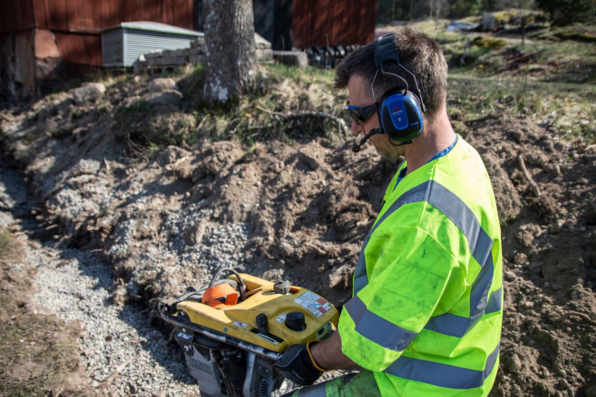 3M™ PELTOR™ WS™ ALERT™ XPI Orejeras, 30 dB, Bluetooth®, aplicación móvil, incluye accesorios, diadema, MRX21A3WS6-ACK