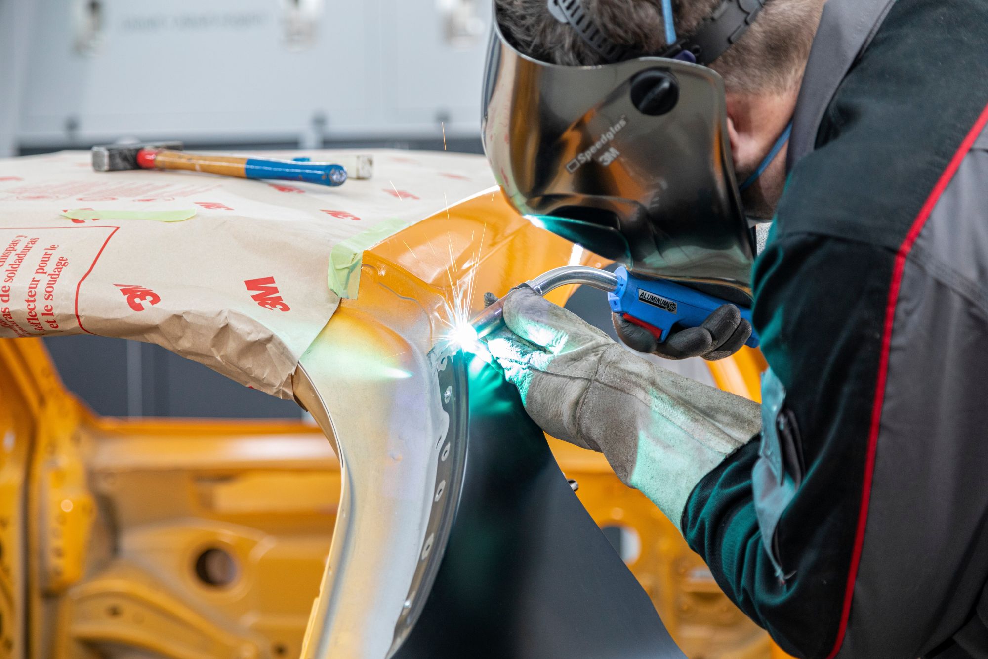 3M™ Papel para desviar soldadura y chispas, 610 mm x 45 m, 05916