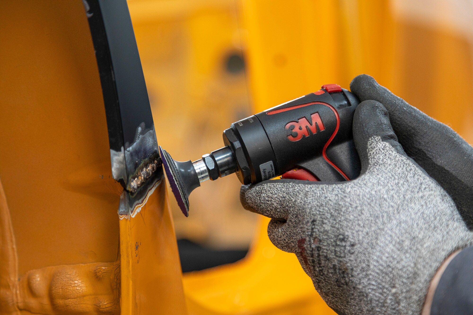 3M™ Cubitron™ II Disco de fibra abrasivo 786C, 180 mm x 22 mm, con ranuras, 36+, 33431