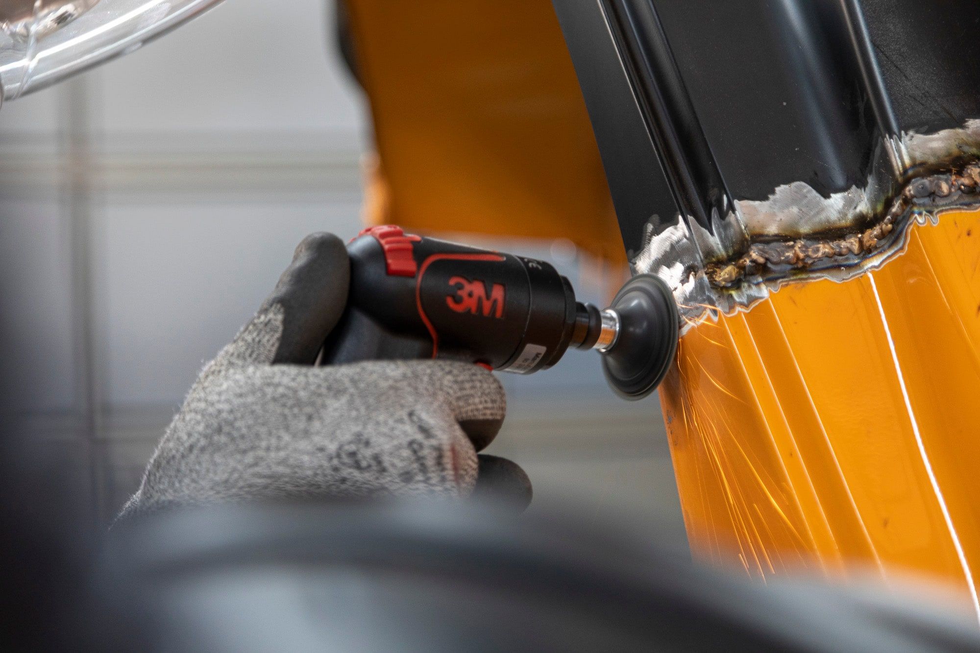 3M™ Cubitron™ II Disco de fibra abrasivo 786C, 180 mm x 22 mm, con ranuras, 36+, 33431