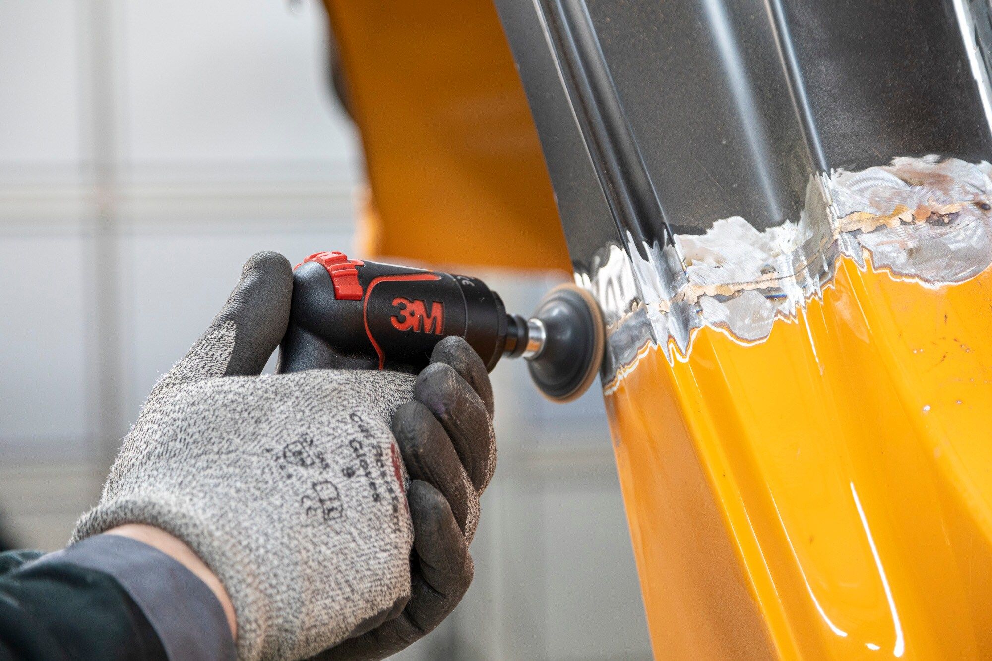 3M™ Cubitron™ II Disco de fibra abrasivo 786C, 180 mm x 22 mm, con ranuras, 36+, 33431