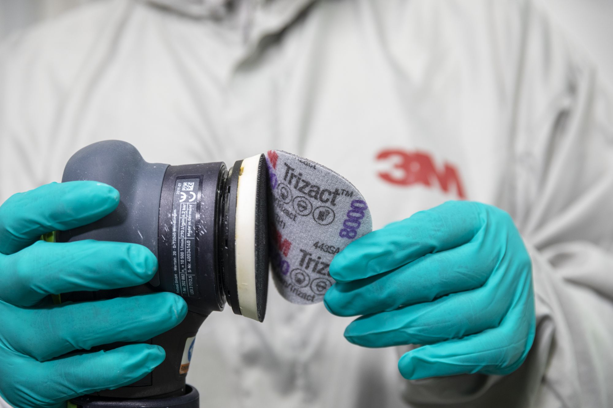 3M™ Trizact™ Hookit™ Kit disco abrasivo de acabado 443SA, 150 mm, sin agujeros, P3000 + P8000, 30802