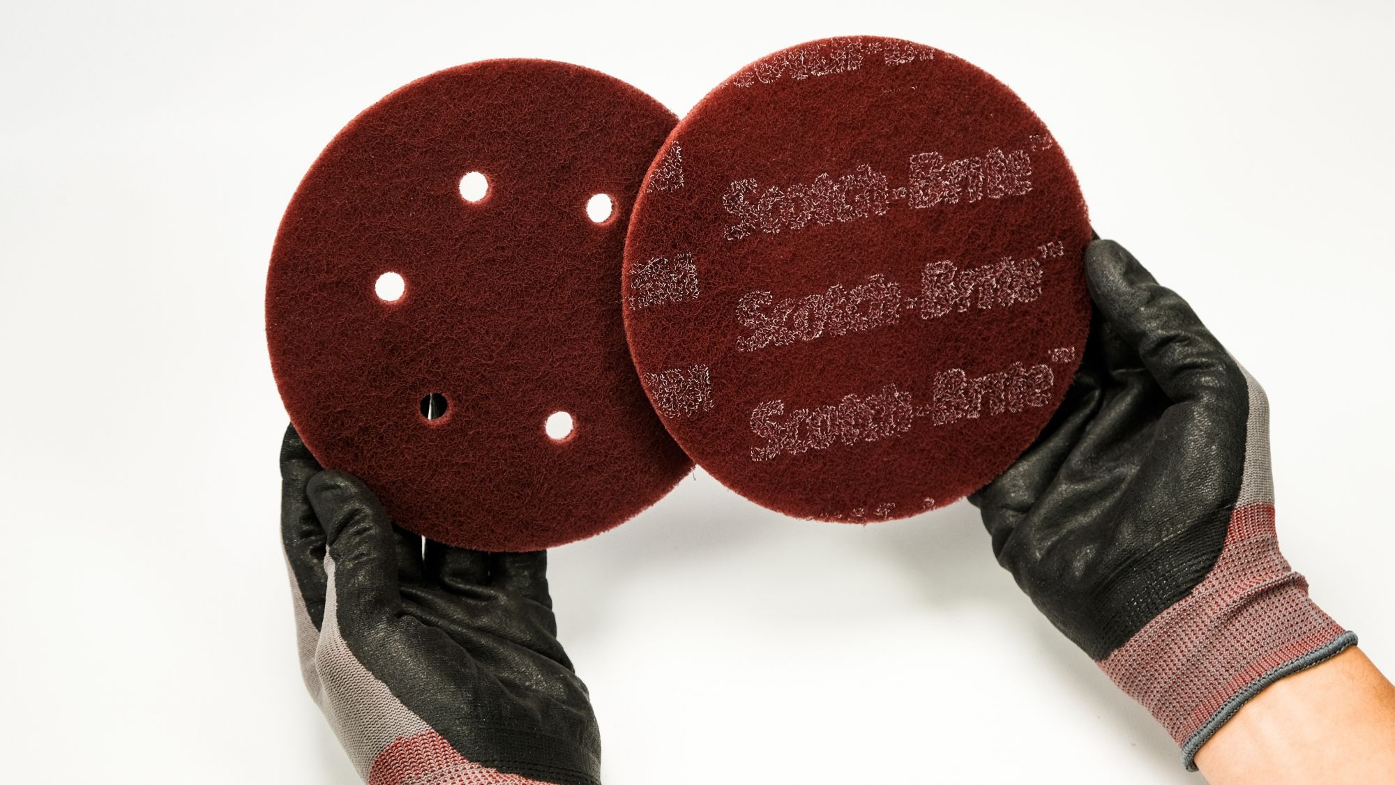 3M™ Scotch-Brite™ Hookit™ Disco 7447 PRO, PO-DC, 152 mm, Sin Agujeros, A Muy Fino, 100 discos/caja