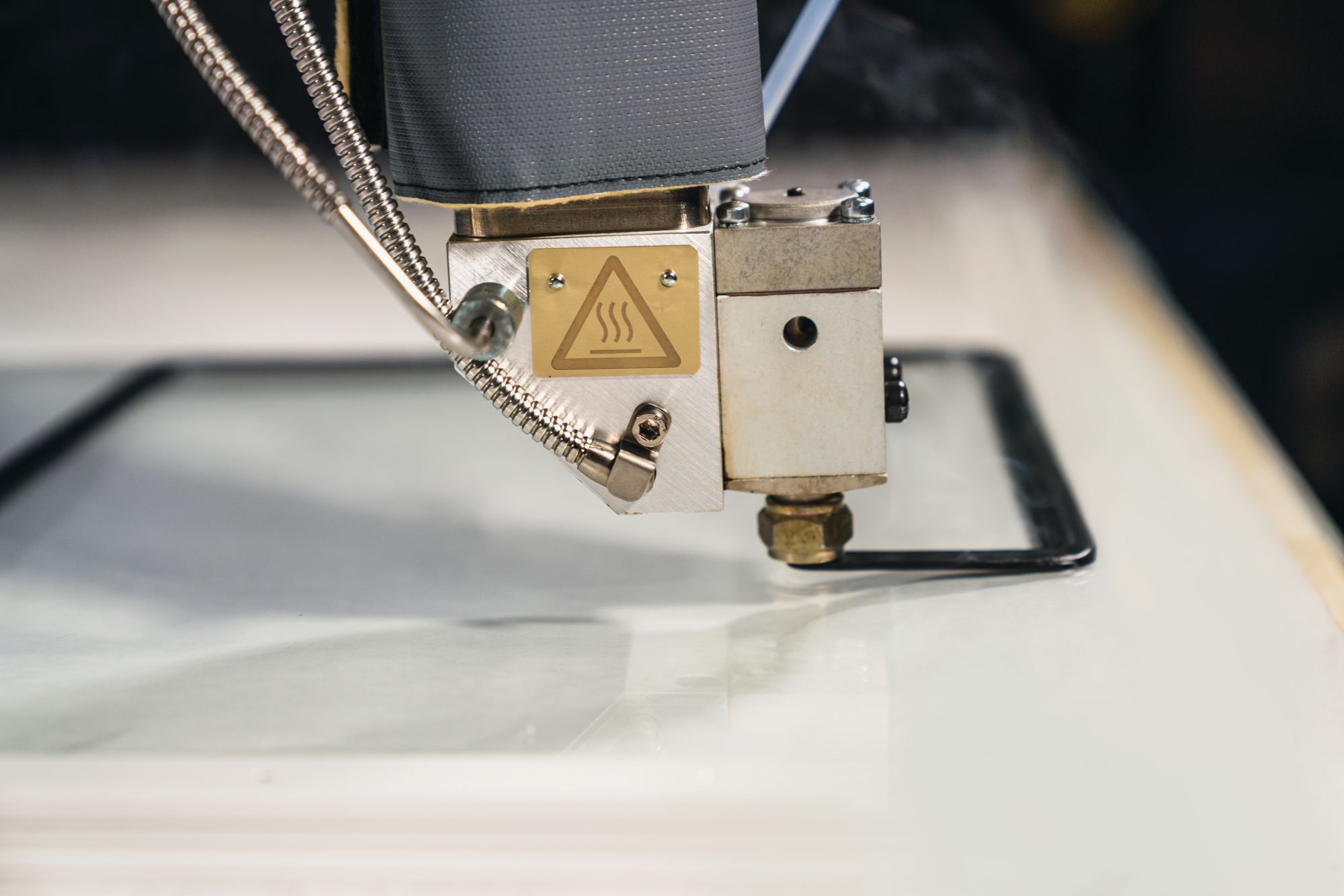 3M™ VHB™ Cinta Extruíble GP, Negro, 8.5 mm x 298 m