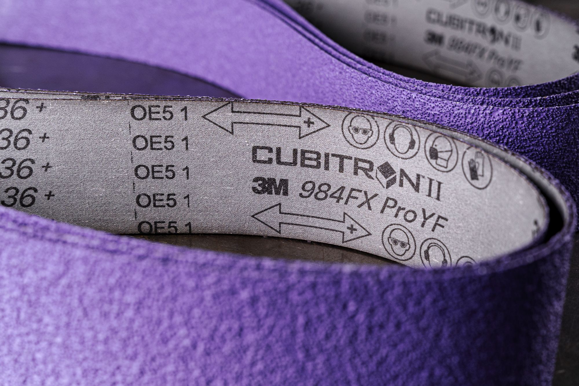 3M™ Cubitron™ II Banda abrasiva 984FX Pro, 36+, 50 mm x 2000 mm