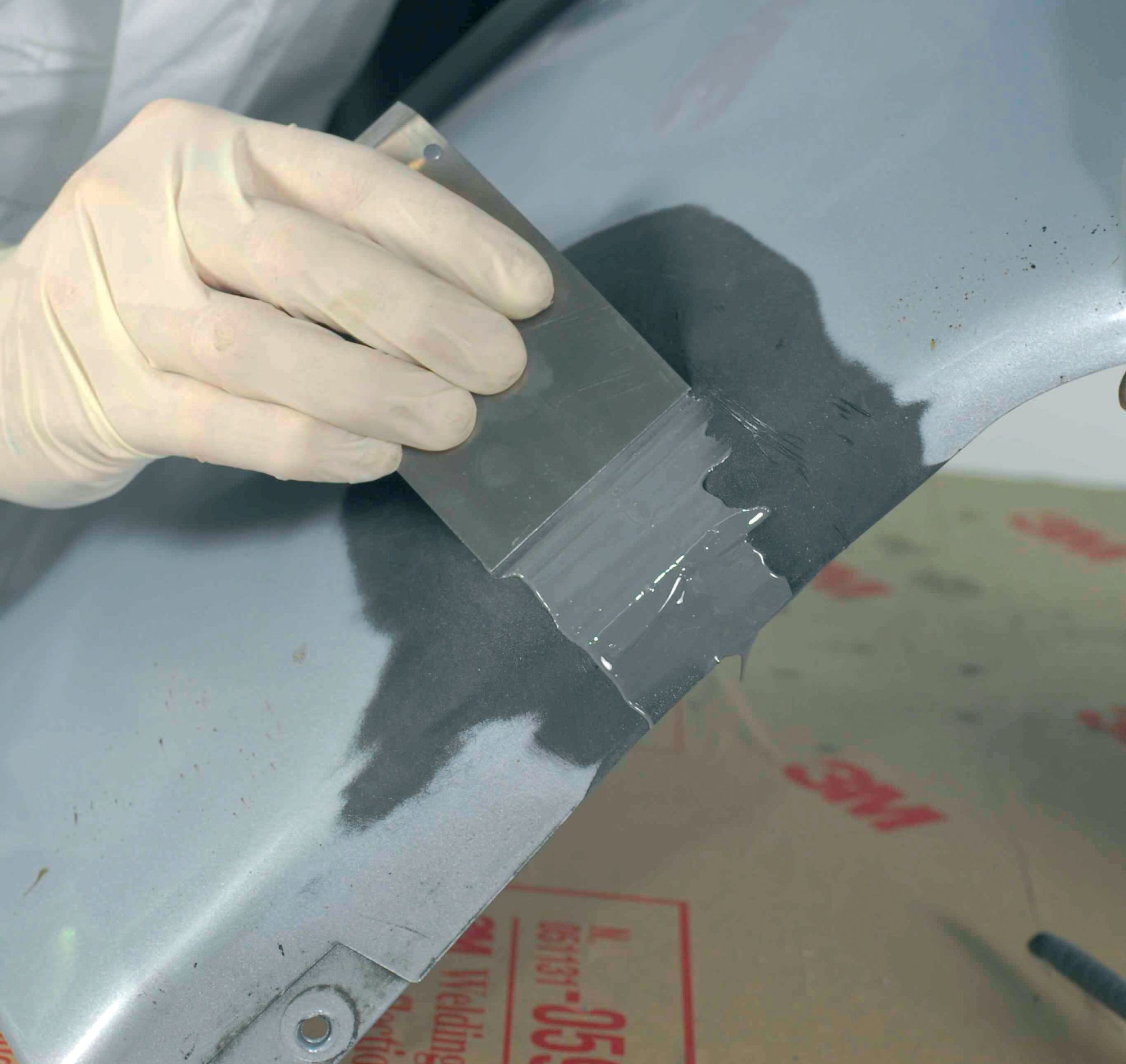 3M™ Material reparador de piezas flexibles, 2 x 150 ml, 05900