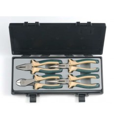 Juego de 4 alicates FORCE TOOLS en gaveta para carro T5046