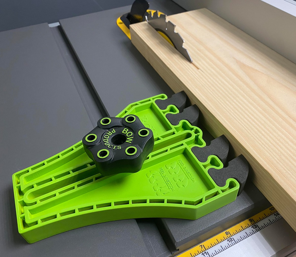 Bow FP5 - Pluma Portatil