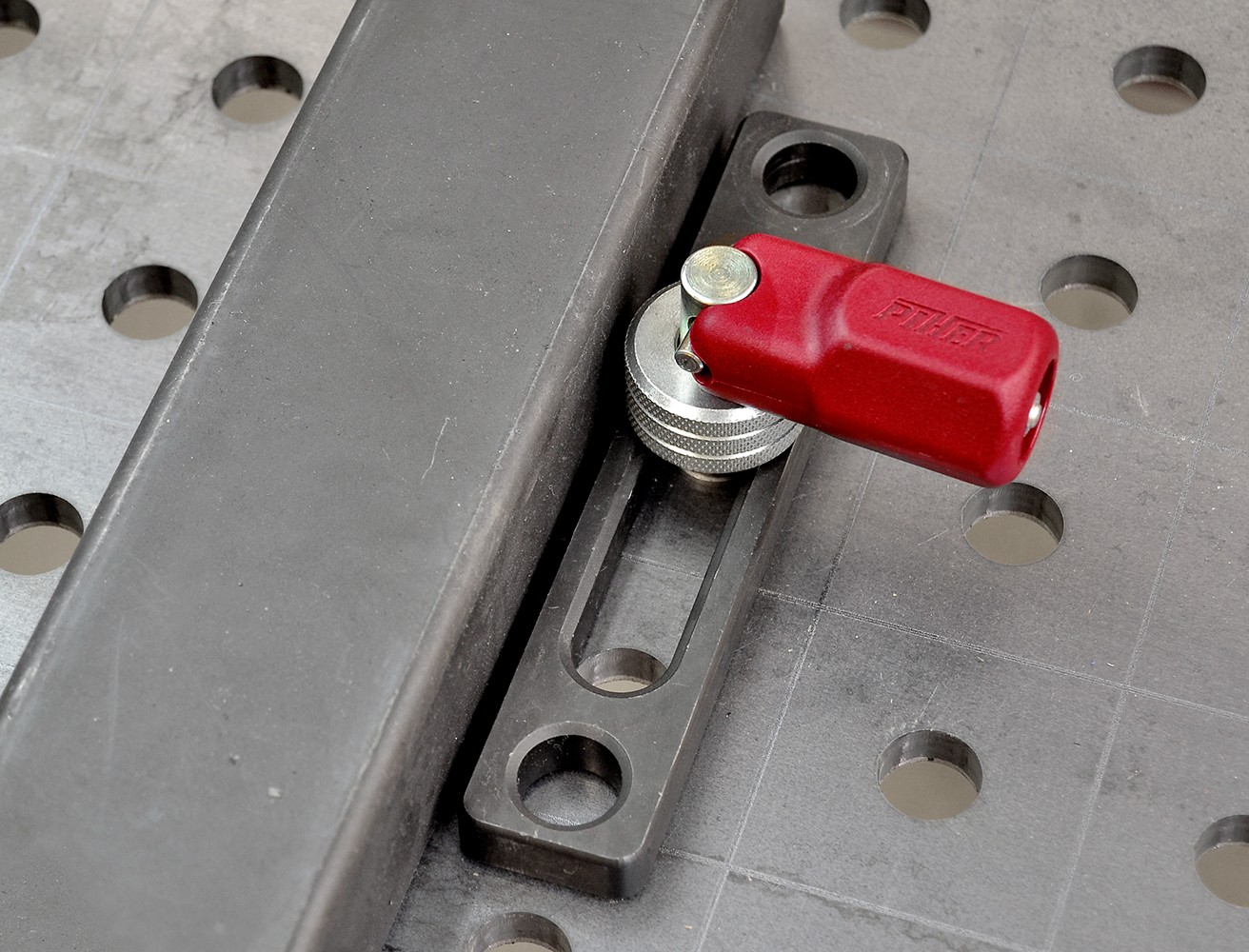 ESCUADRA TF  Ø16 MM  90*30*90