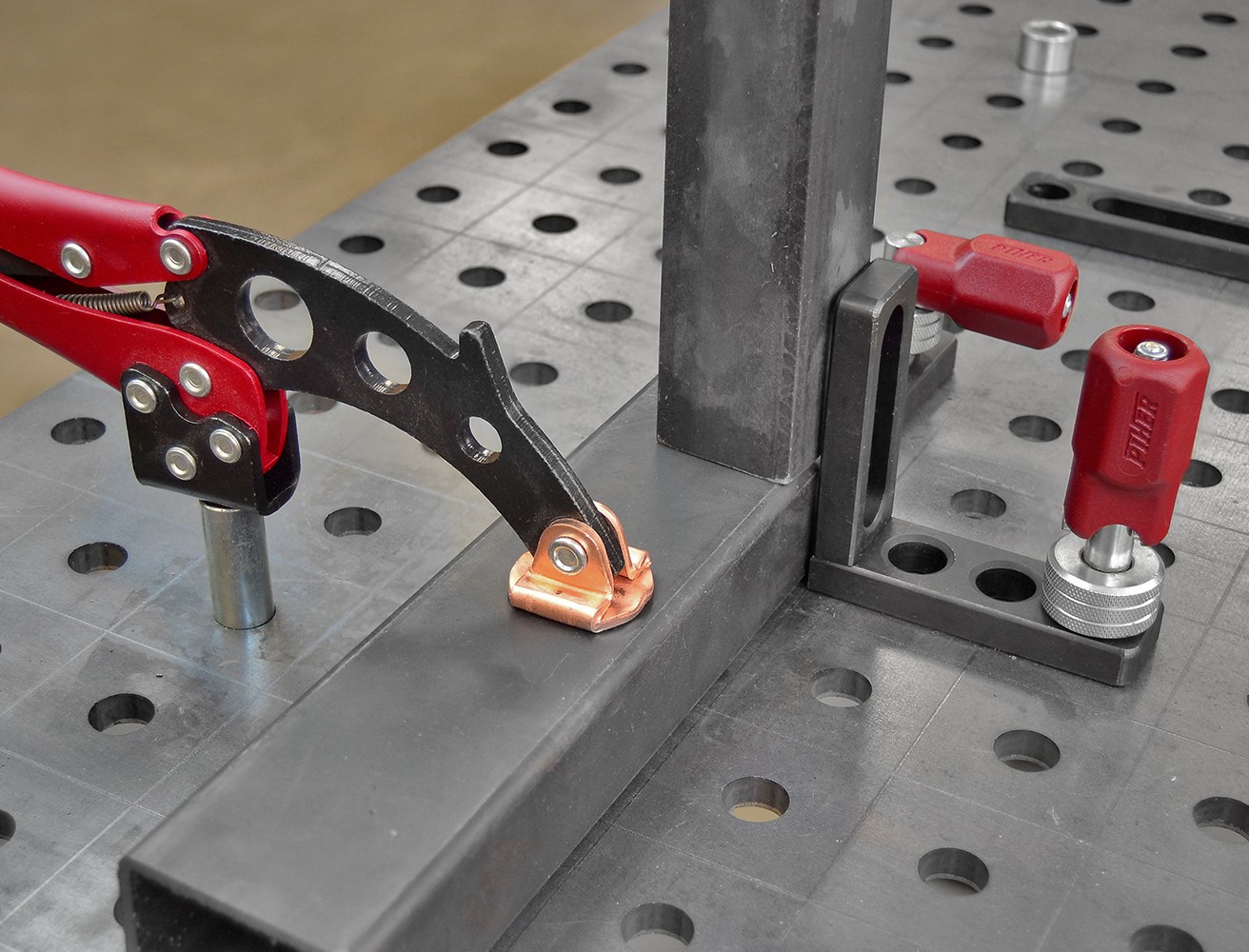 ESCUADRA TF  Ø16 MM  90*30*90