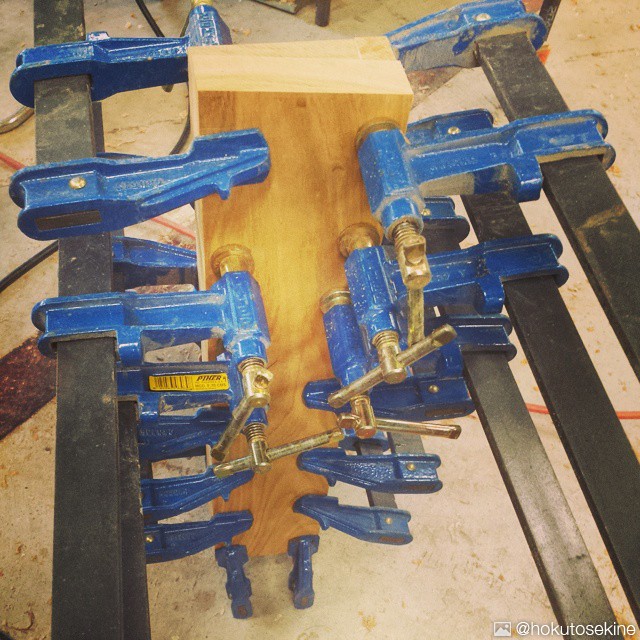 Tornillo de apriete sistema émbolo