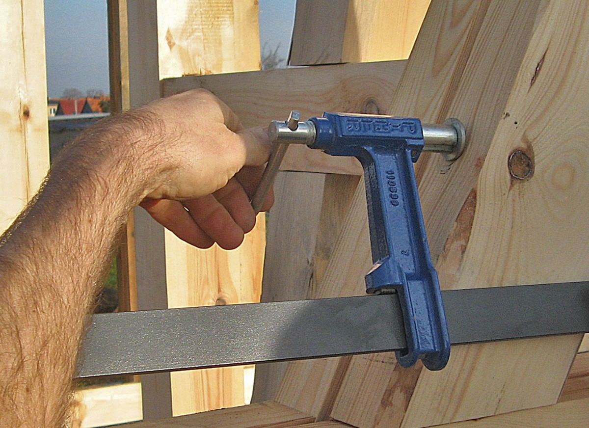 Tornillo de apriete sistema émbolo