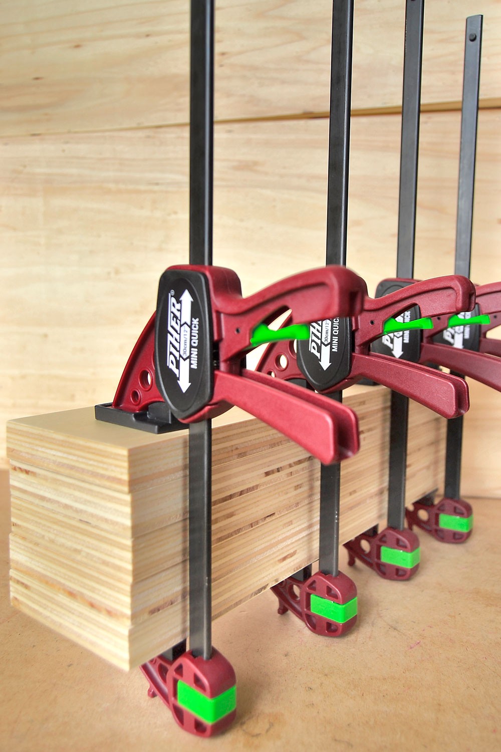 TORNILLO APRIETE LIGERO MINI QUICK PIHER