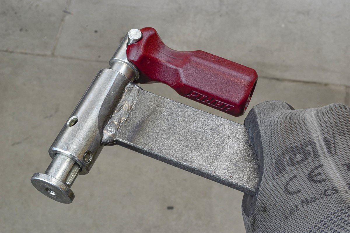 Dispositivo de Presión con Mango Abatible