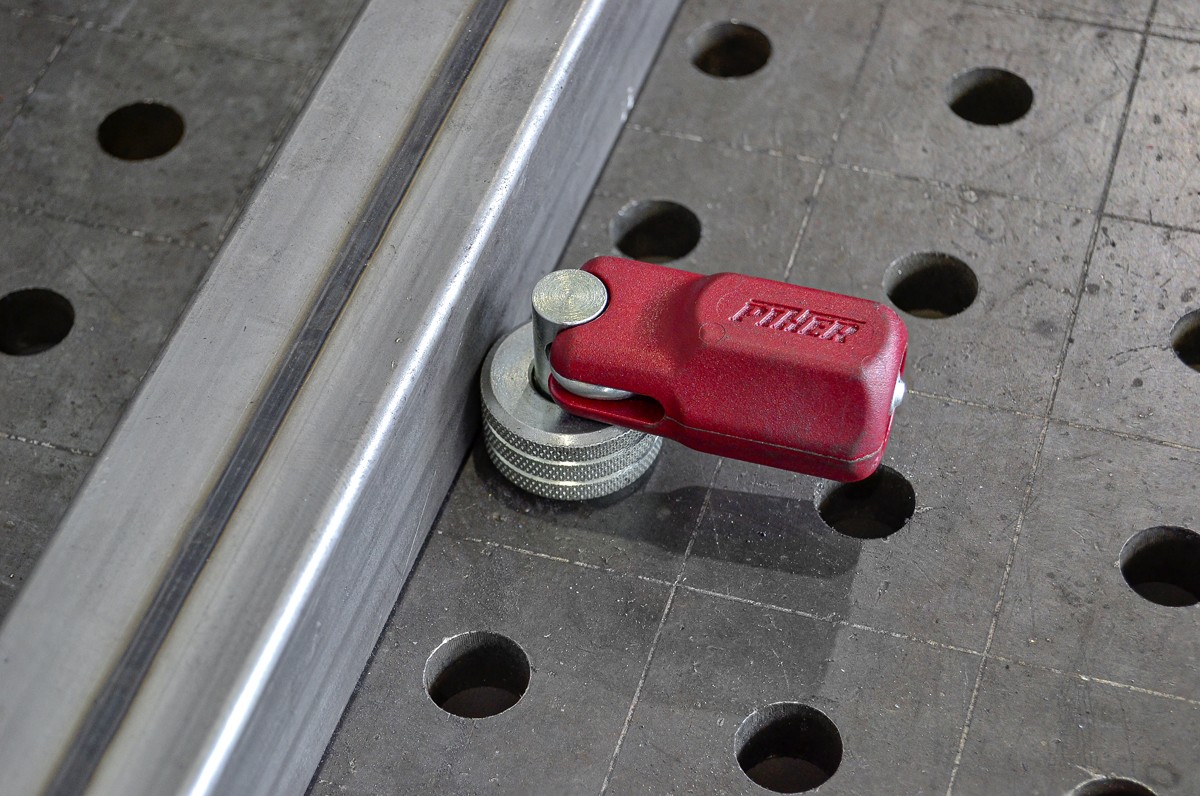 TS · Perno de sujeción Ø16