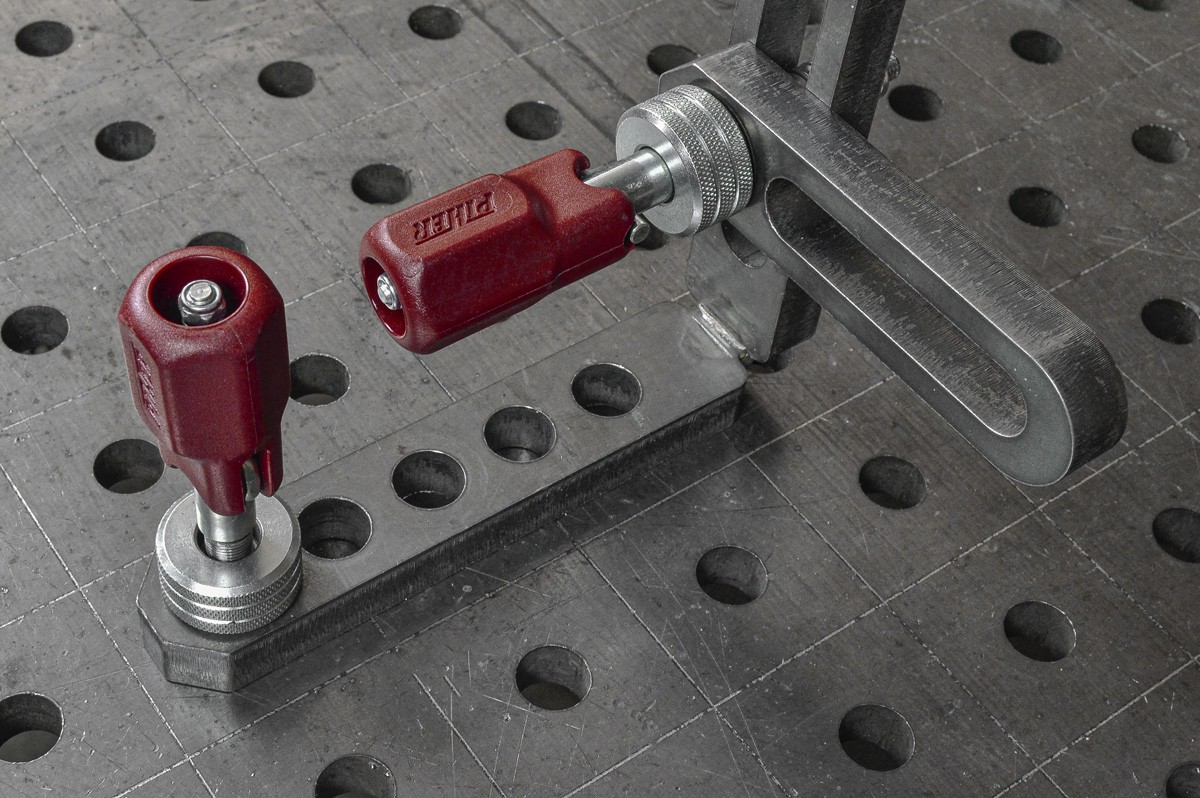 TS · Perno de sujeción Ø16