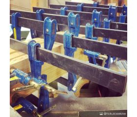 Tornillo de apriete sistema émbolo