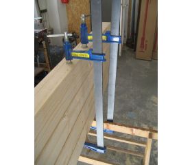 Tornillo de apriete sistema émbolo