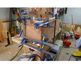 Tornillo de apriete sistema émbolo