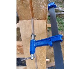 Tornillo de apriete sistema émbolo