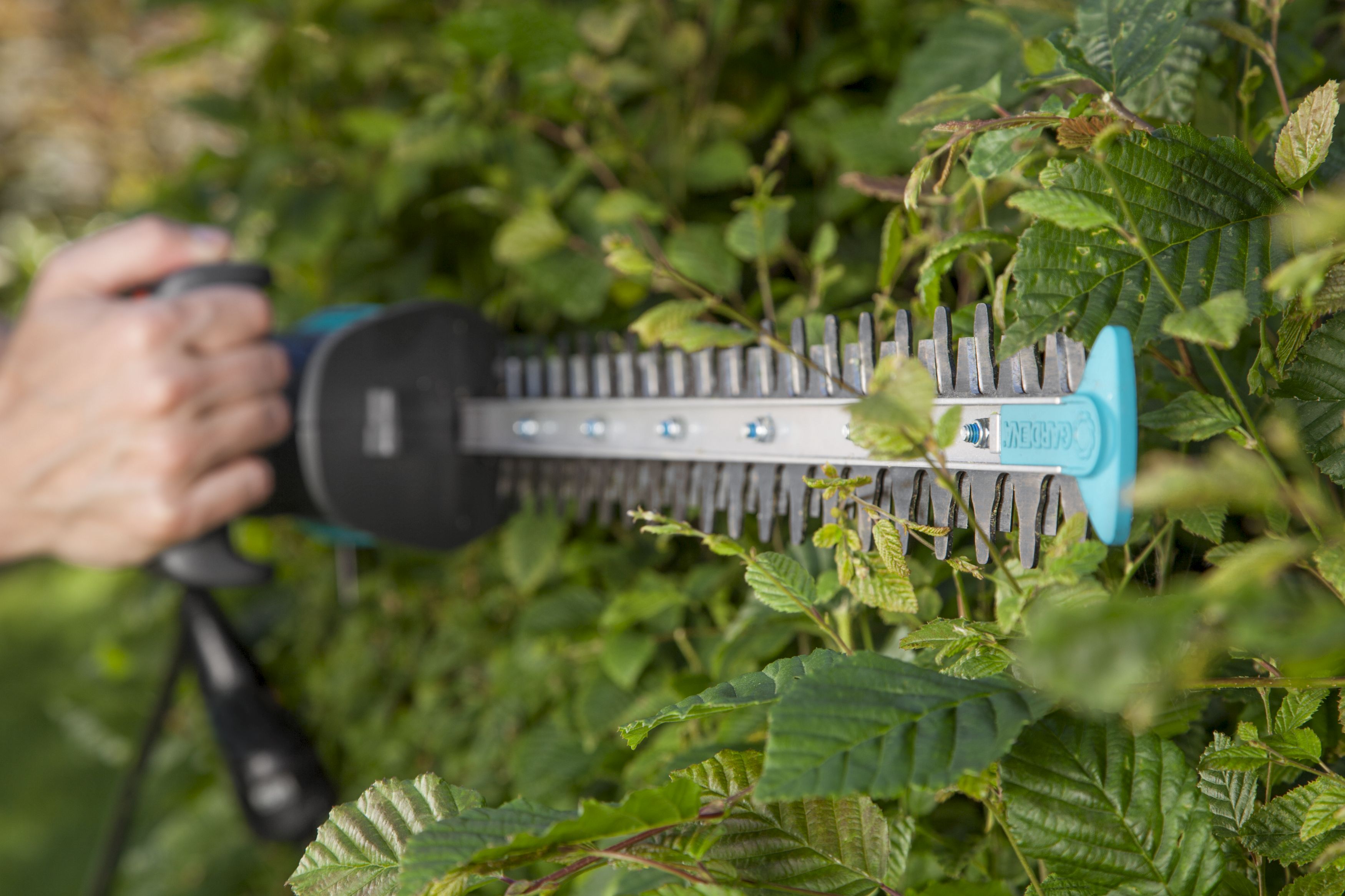 Recortasetos eléctrico EasyCut 420/45