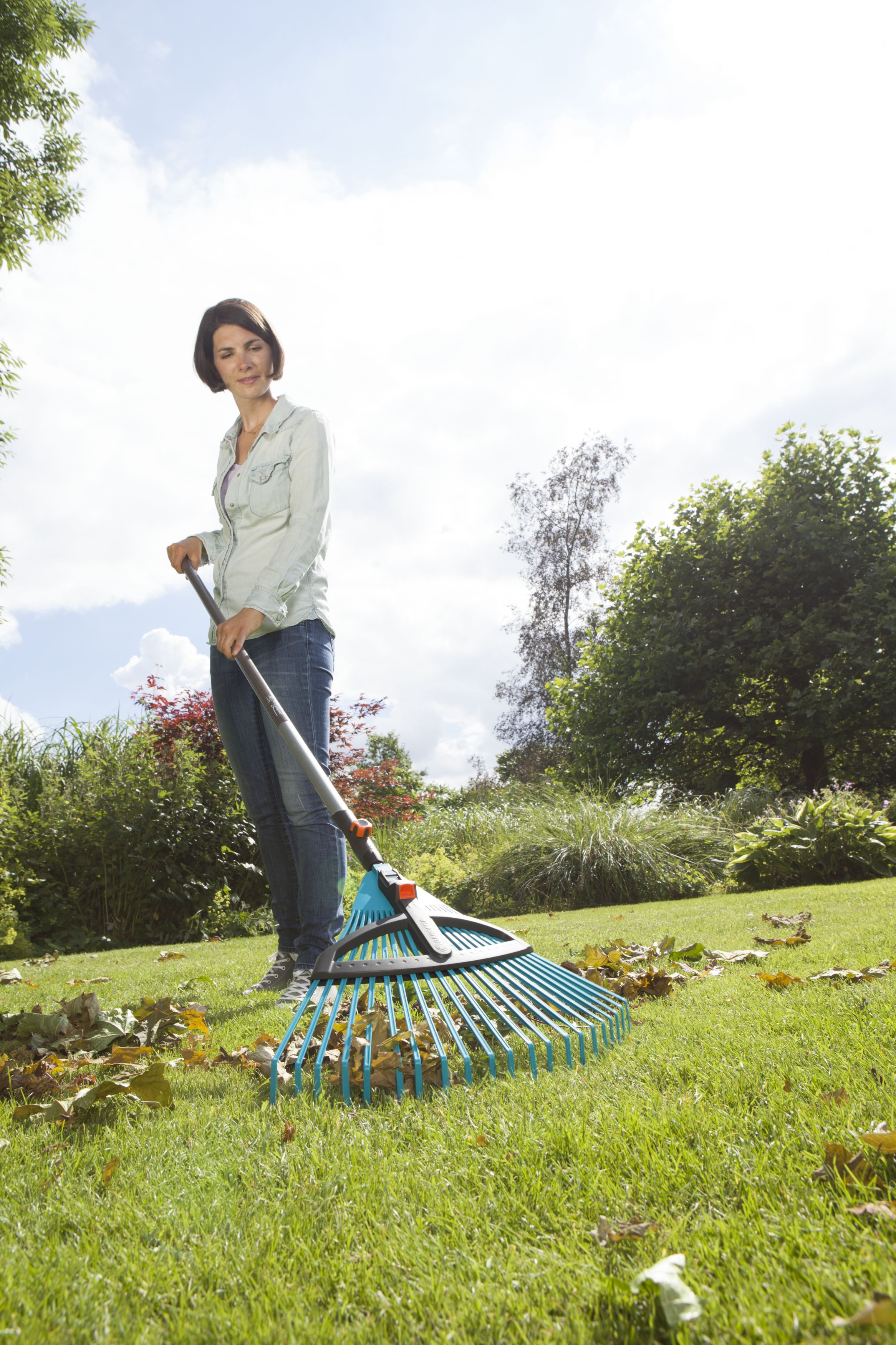 Promo escoba plástico graduable Combisytem con mango 130 cm