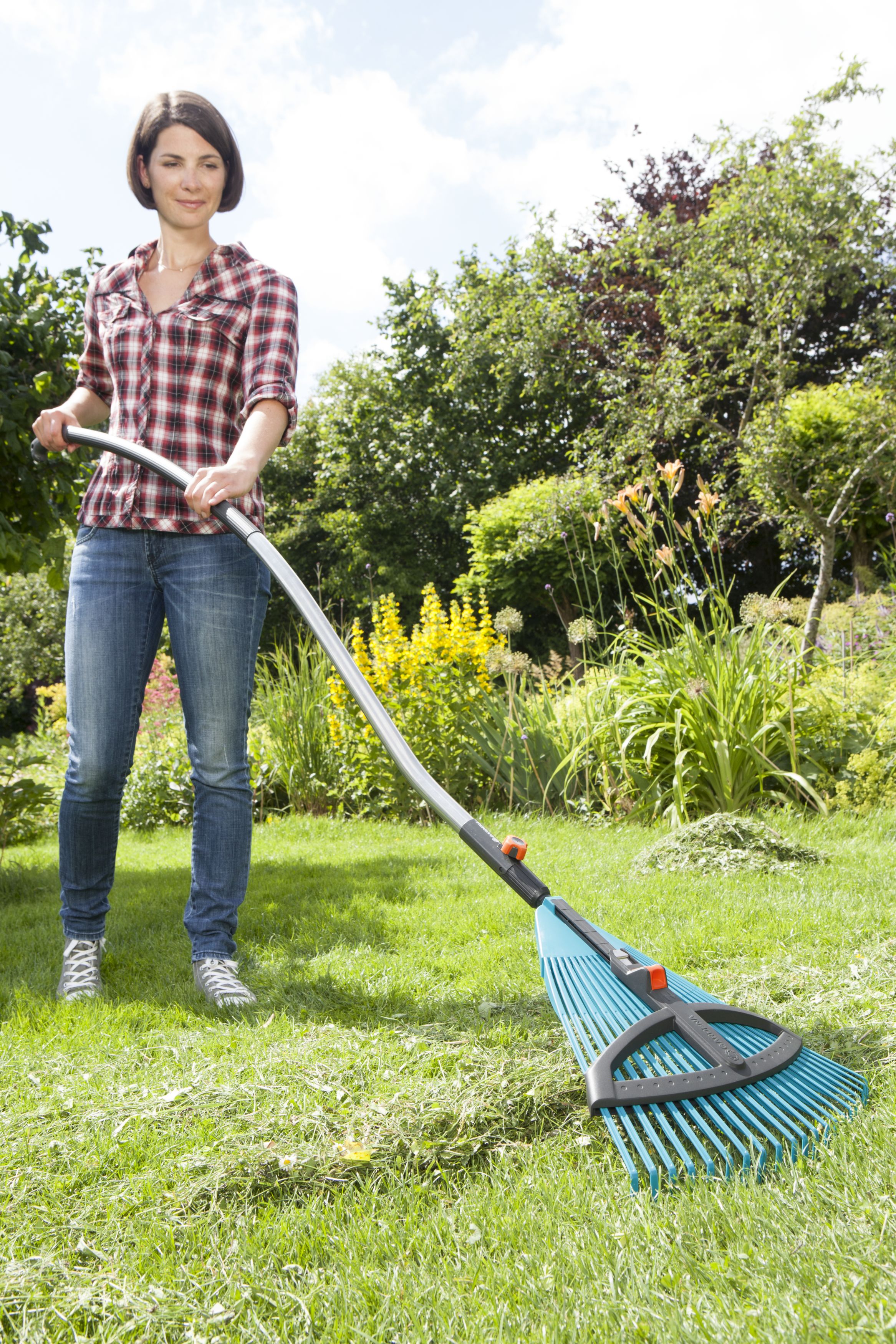 Promo escoba plástico graduable Combisytem con mango 130 cm