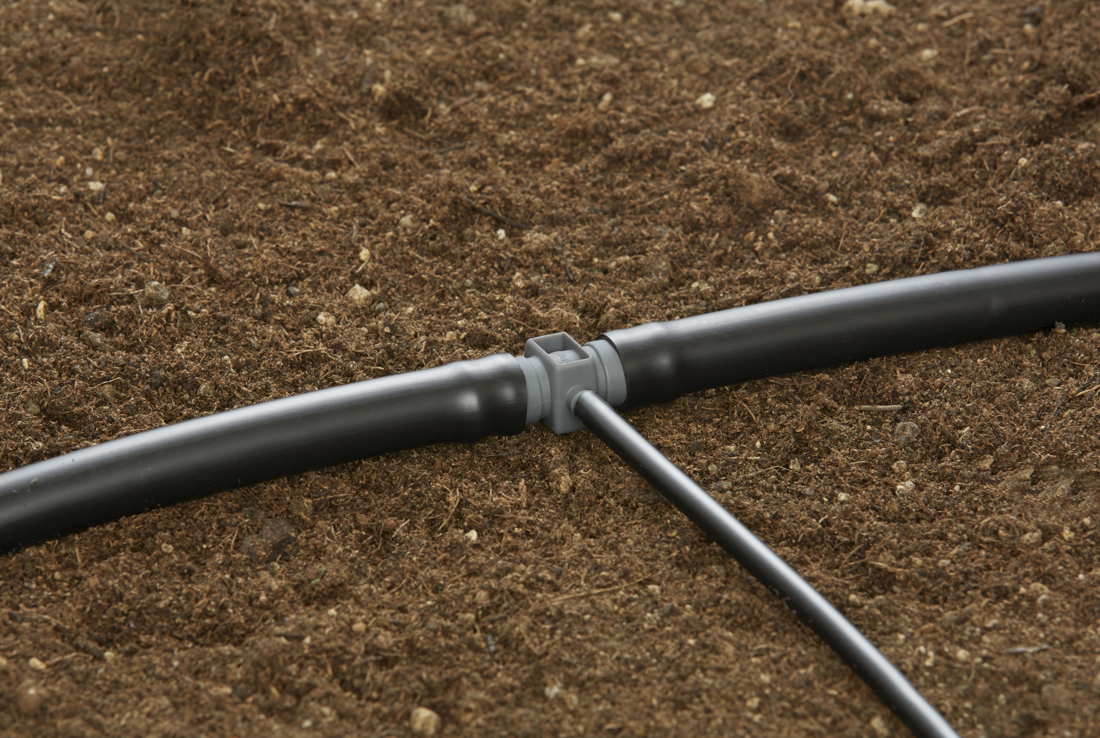 Pieza en T 13mm / 4,6mm Conexión Classic. Blister de 3 unidades