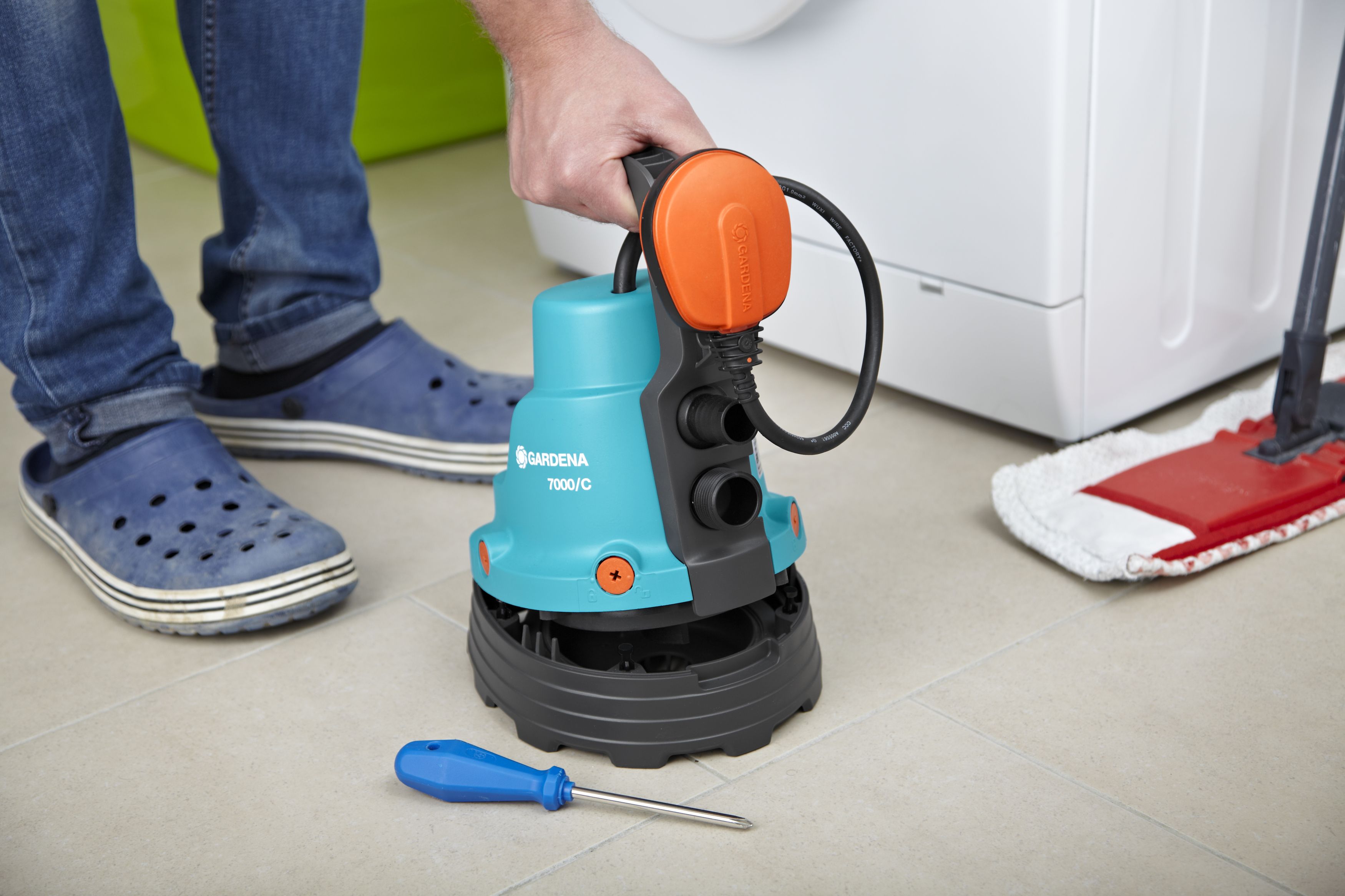 Bomba de achique de aguas limpias 7000/C