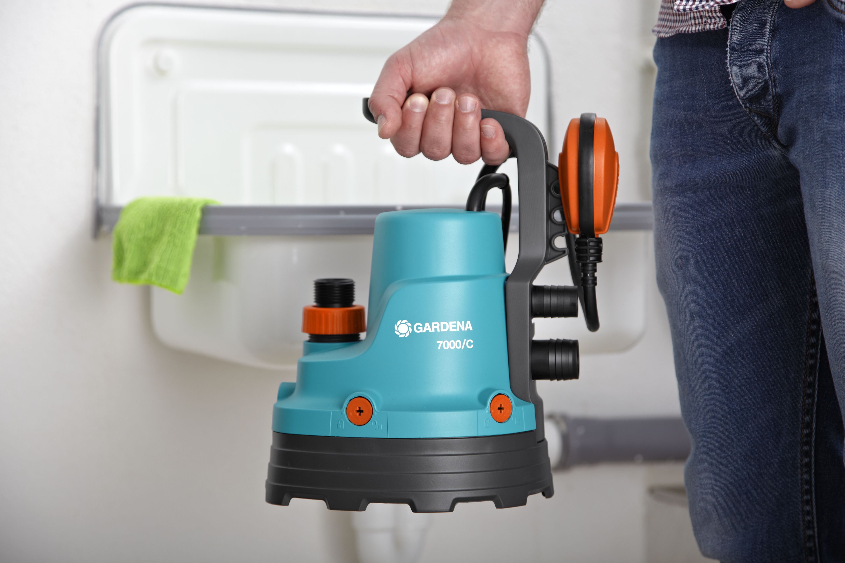 Bomba de achique de aguas limpias 7000/C