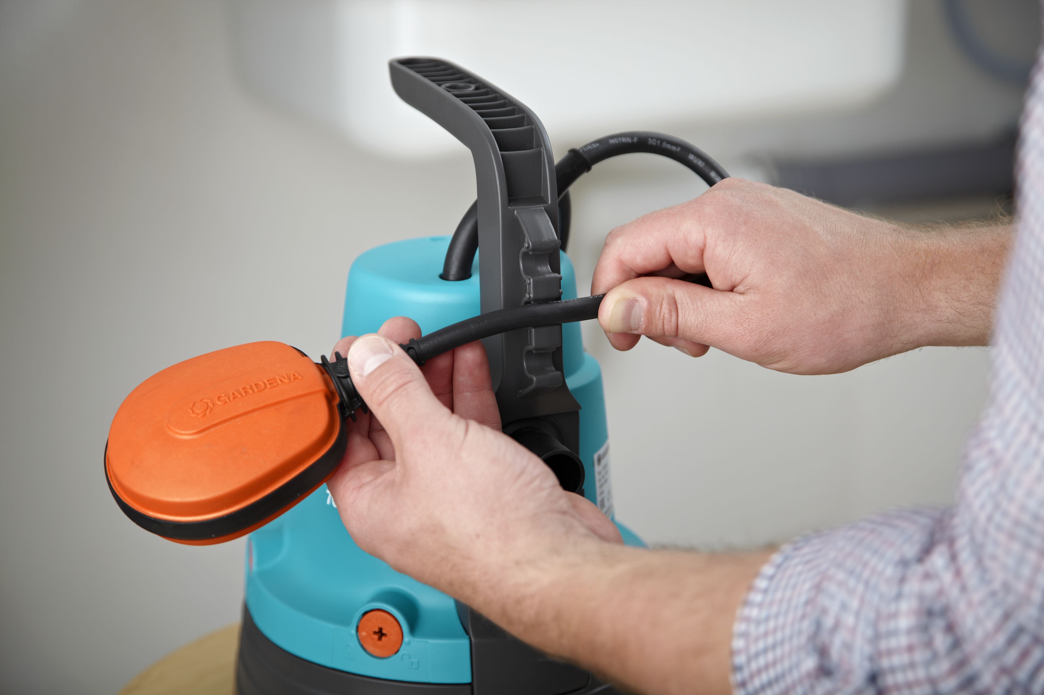 Bomba de achique de aguas limpias 7000/C