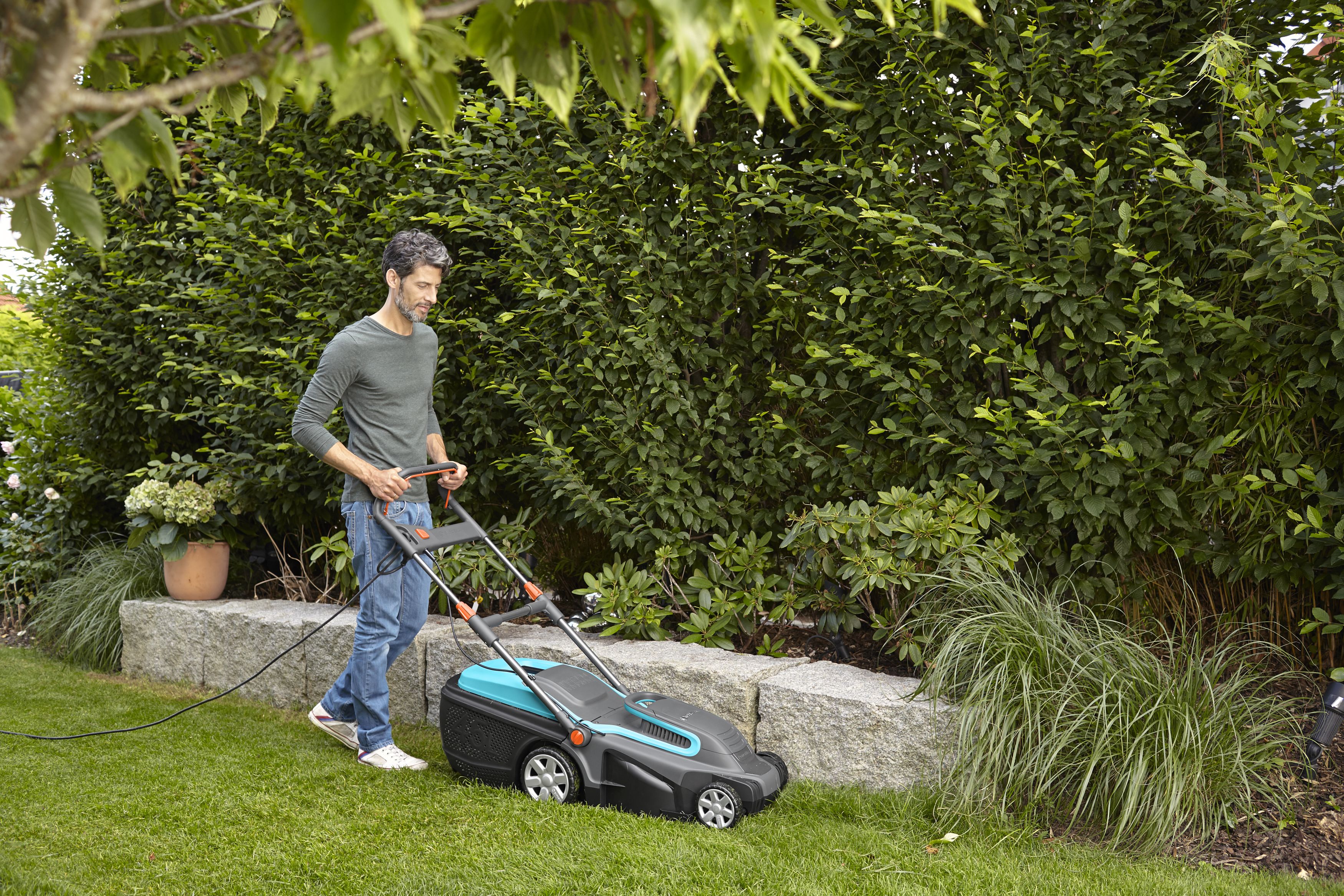 Cortacésped PowerMax 1600/37