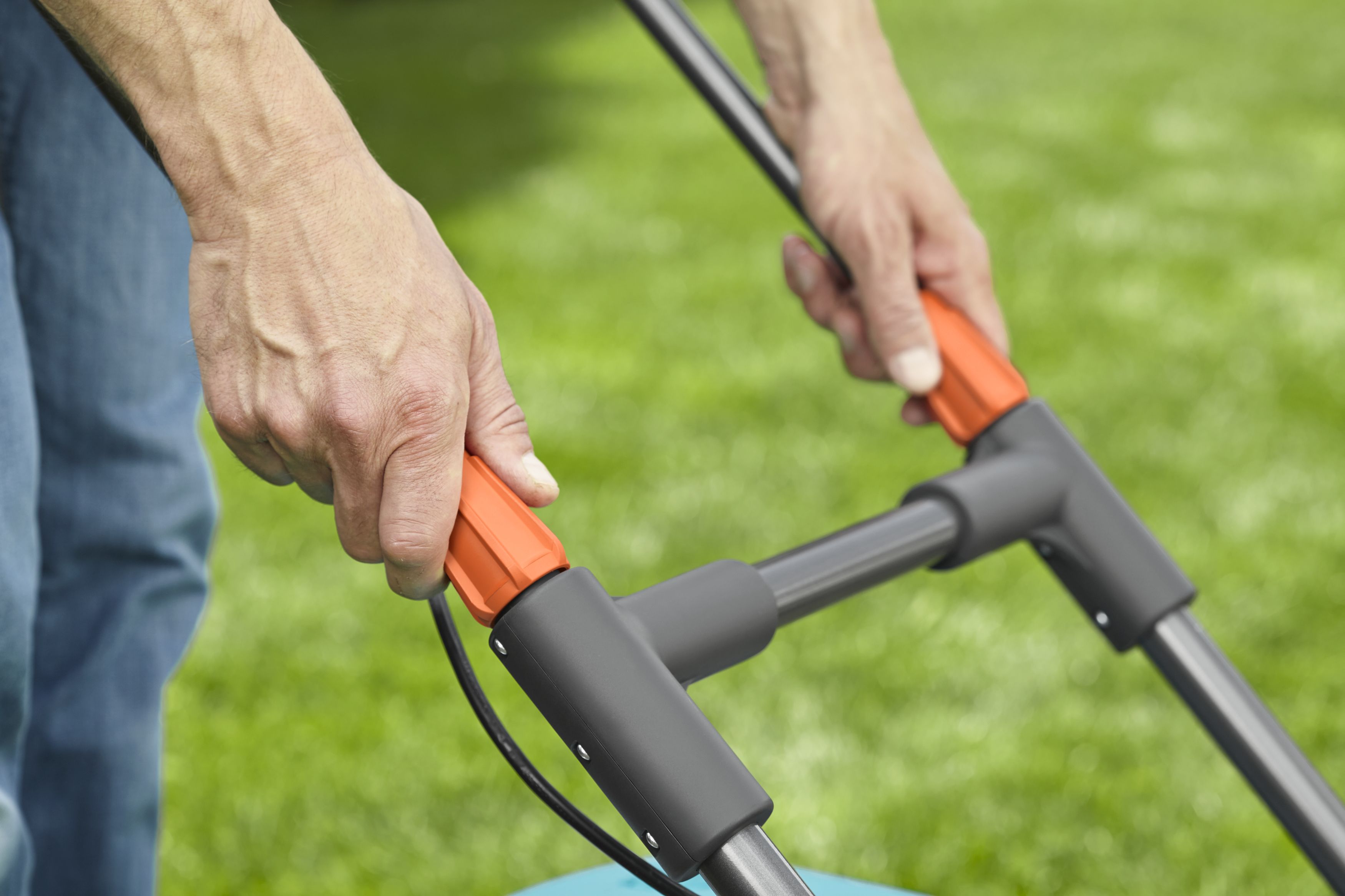 Cortacésped PowerMax 1600/37