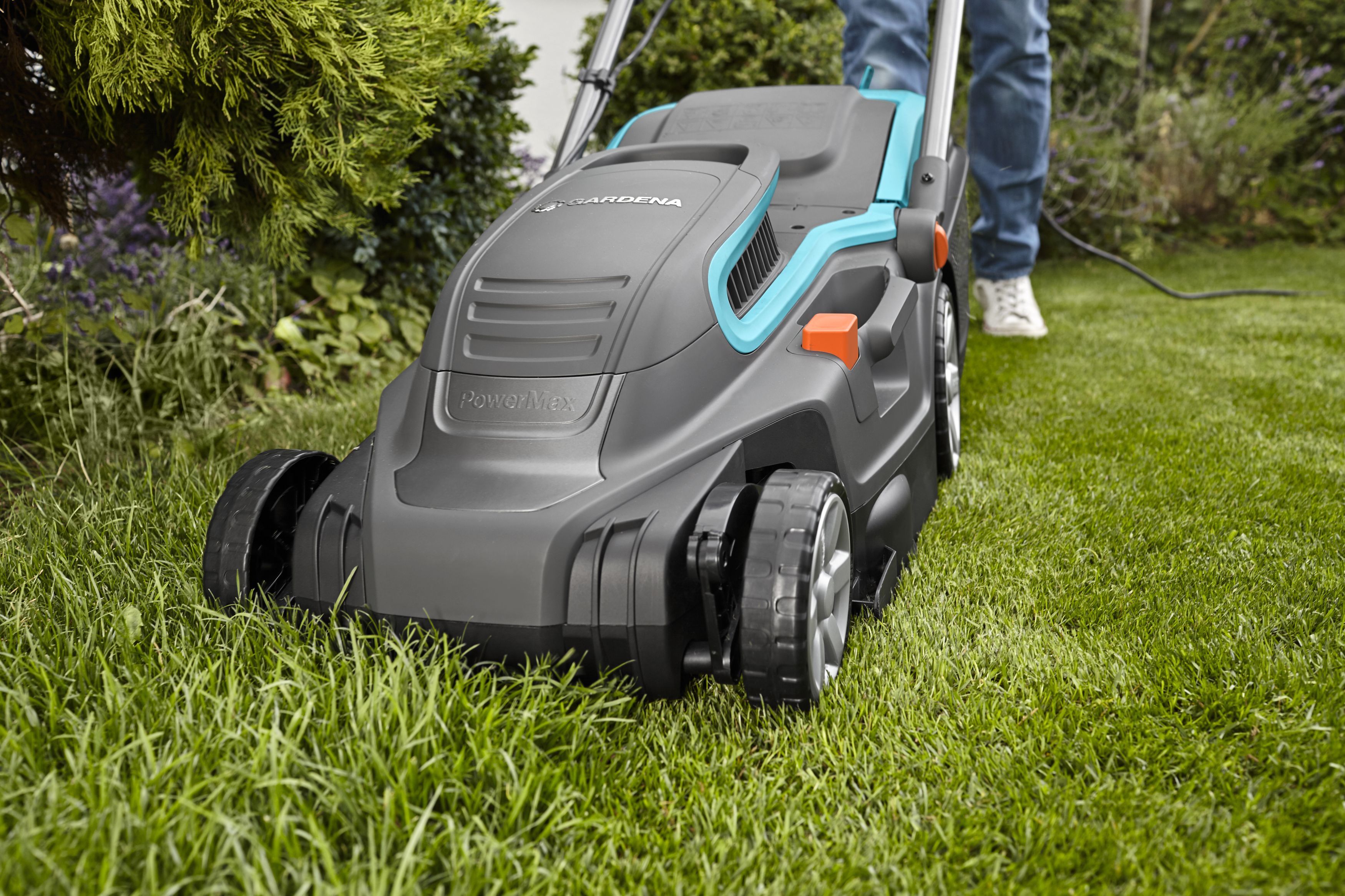 Cortacésped PowerMax 1600/37