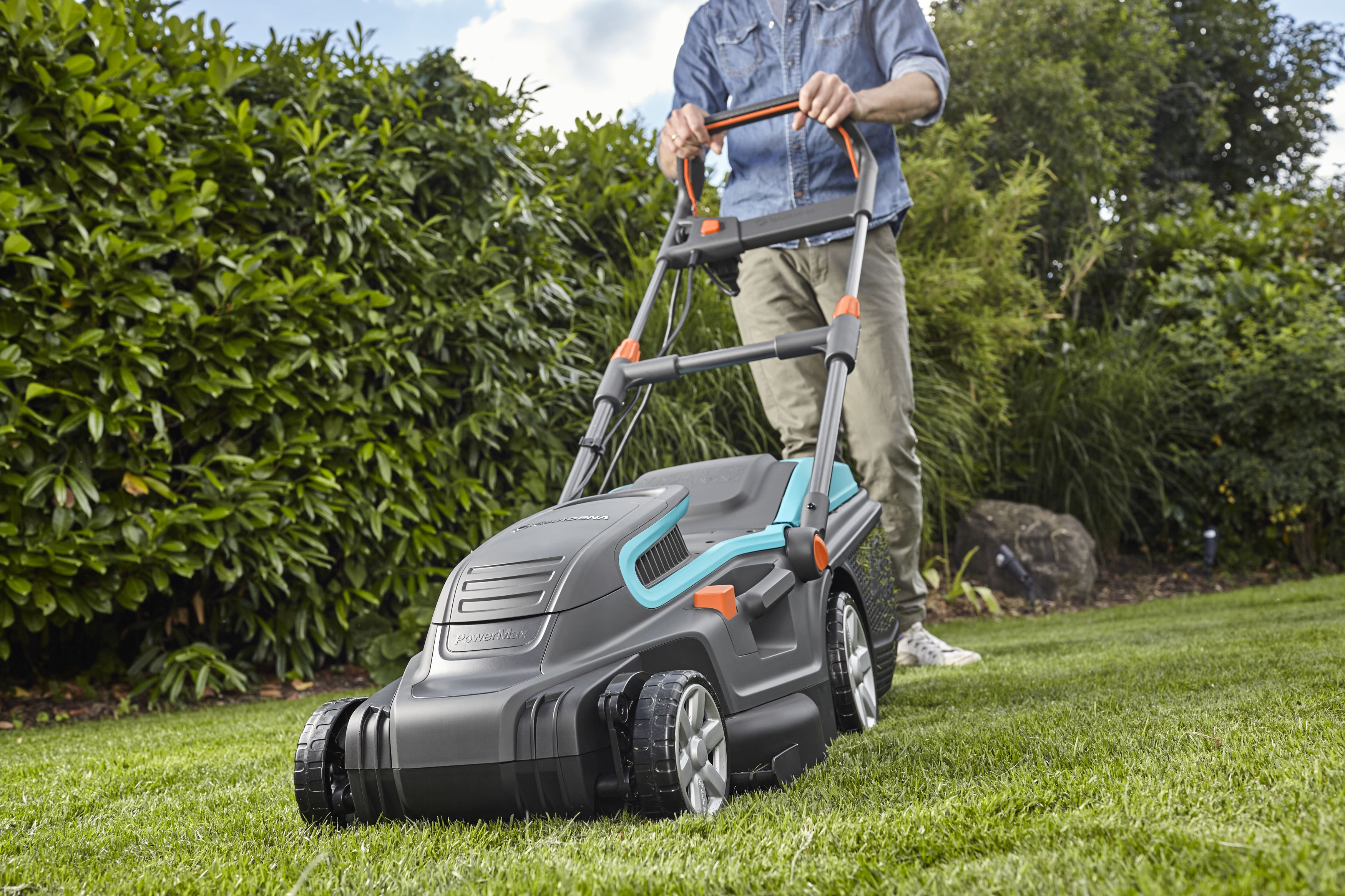 Cortacésped PowerMax 1800/42