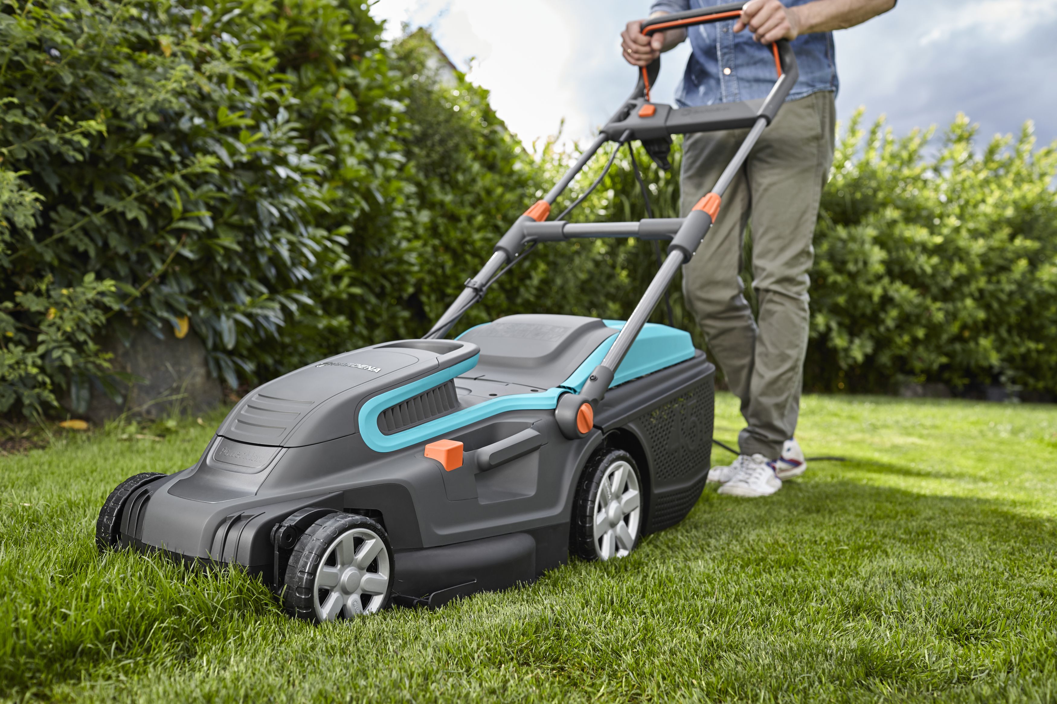 Cortacésped PowerMax 1800/42