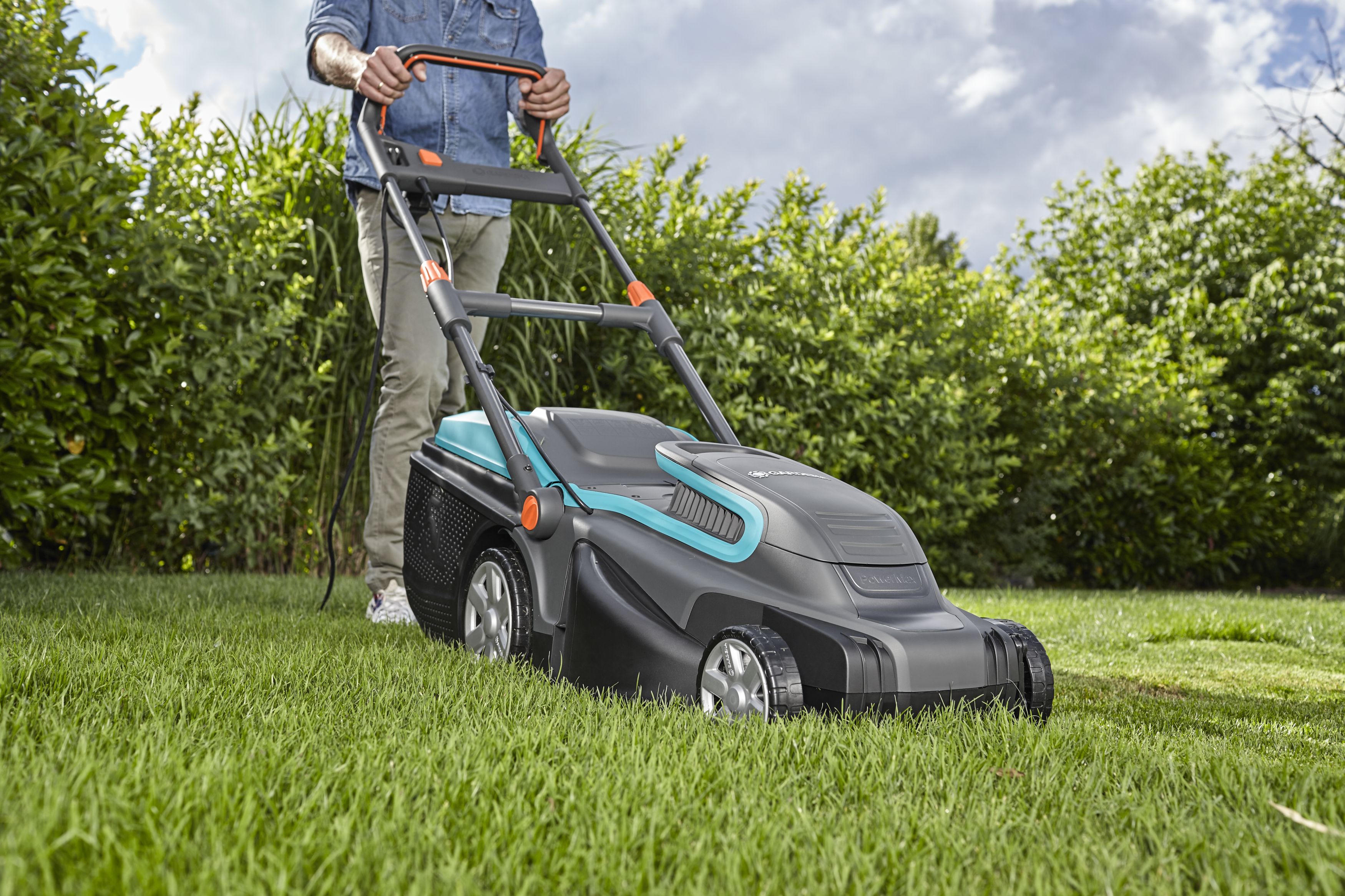 Cortacésped PowerMax 1800/42