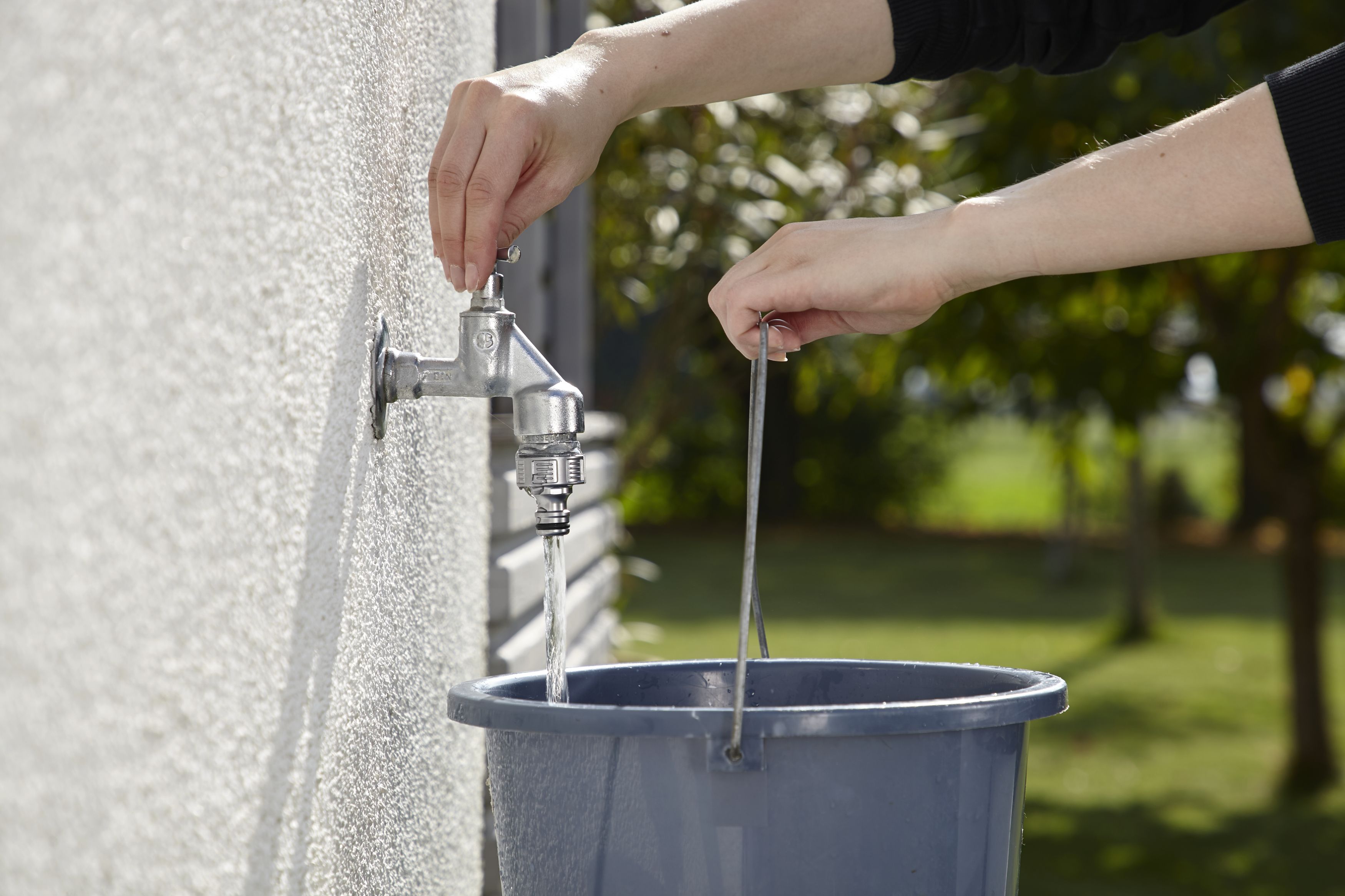 Conector de grifo Premium 21 mm (G1/2\\\"). Blister