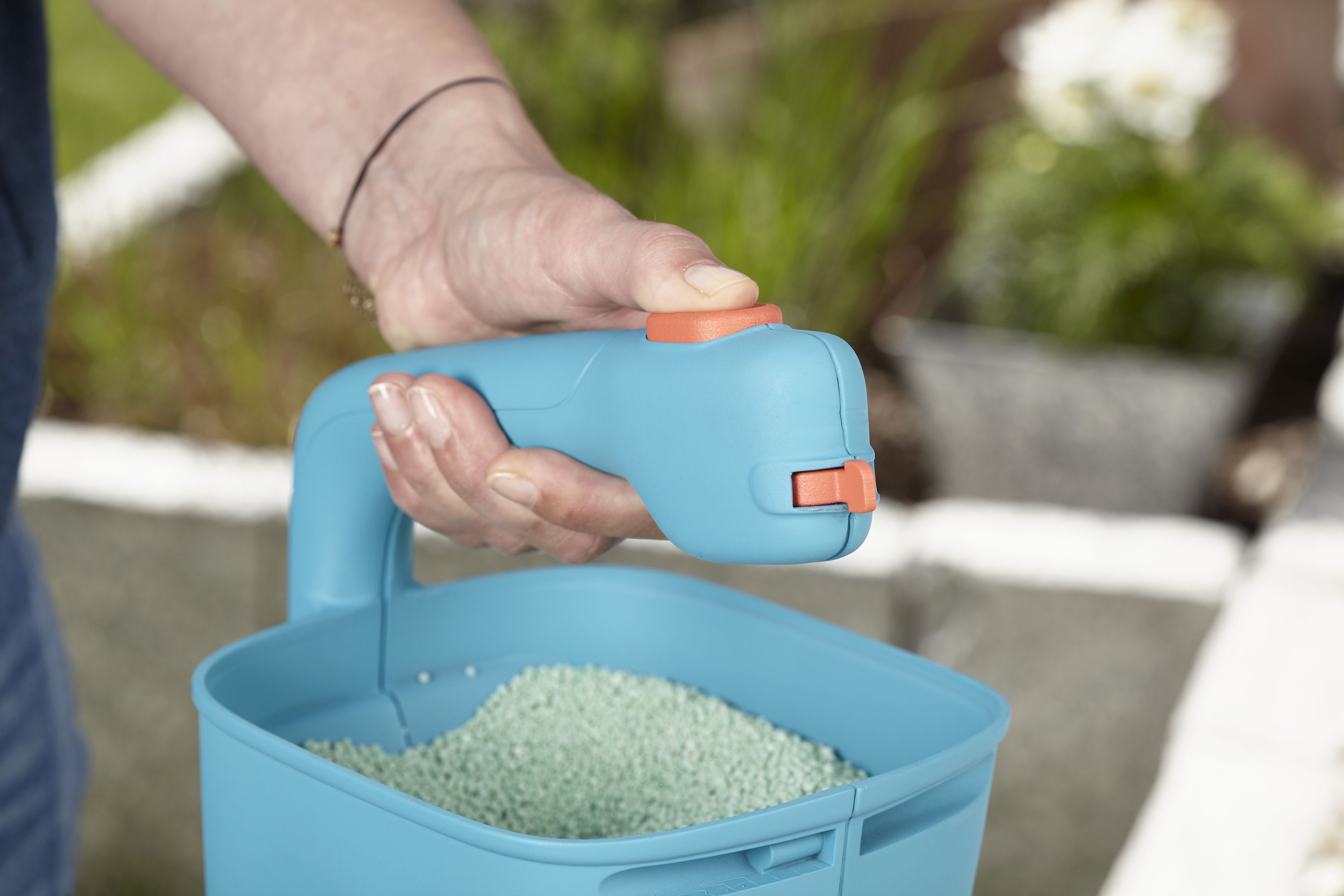 Esparcidor de mano M