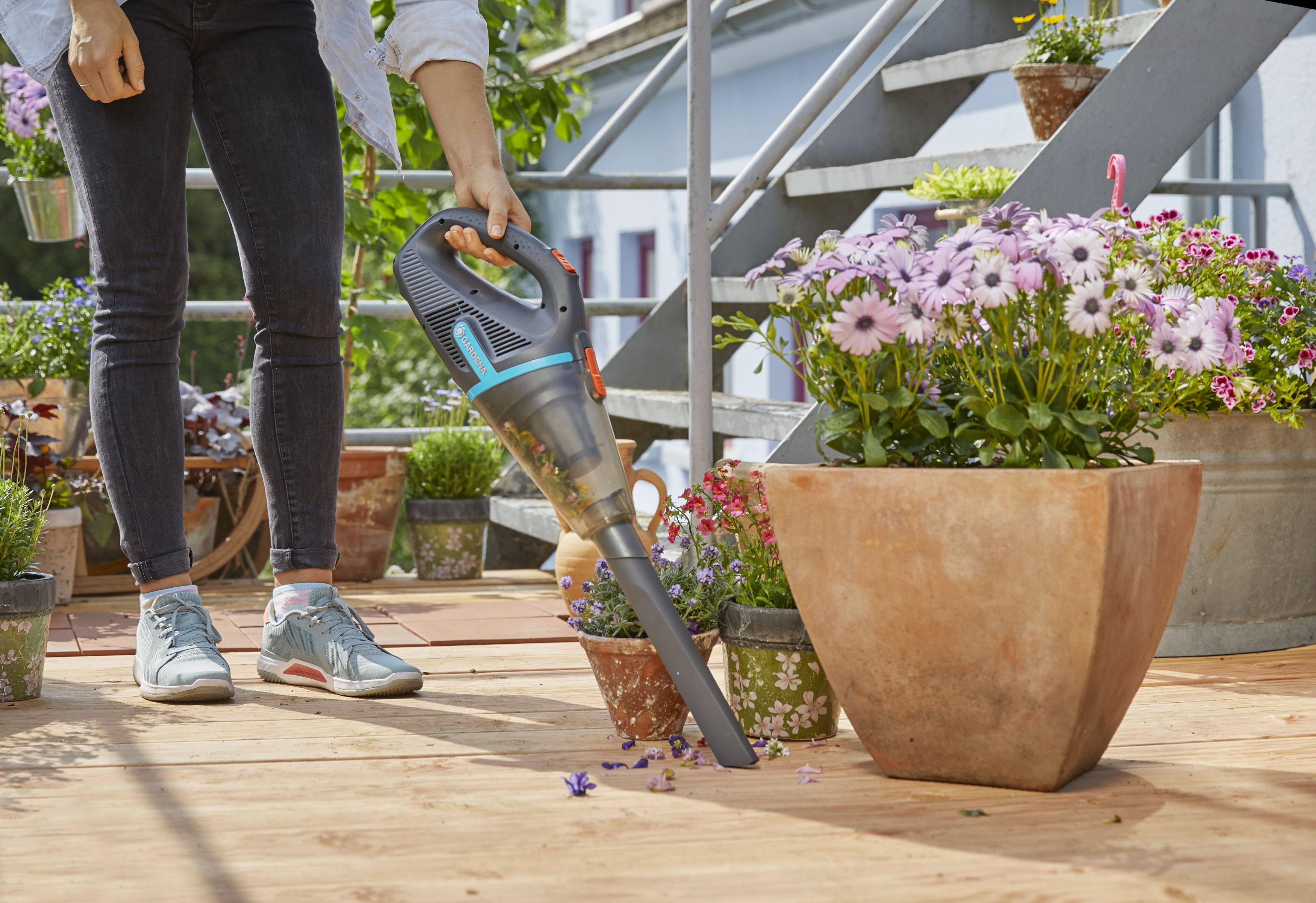 Aspirador exterior EasyClean Li + soporte