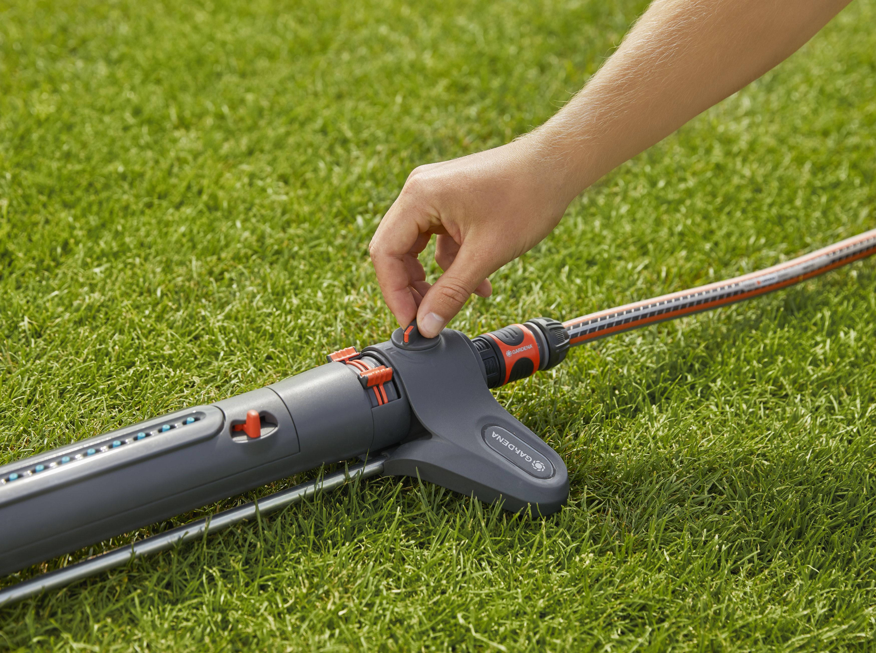 Aspersor Oscilante Aquazoom L