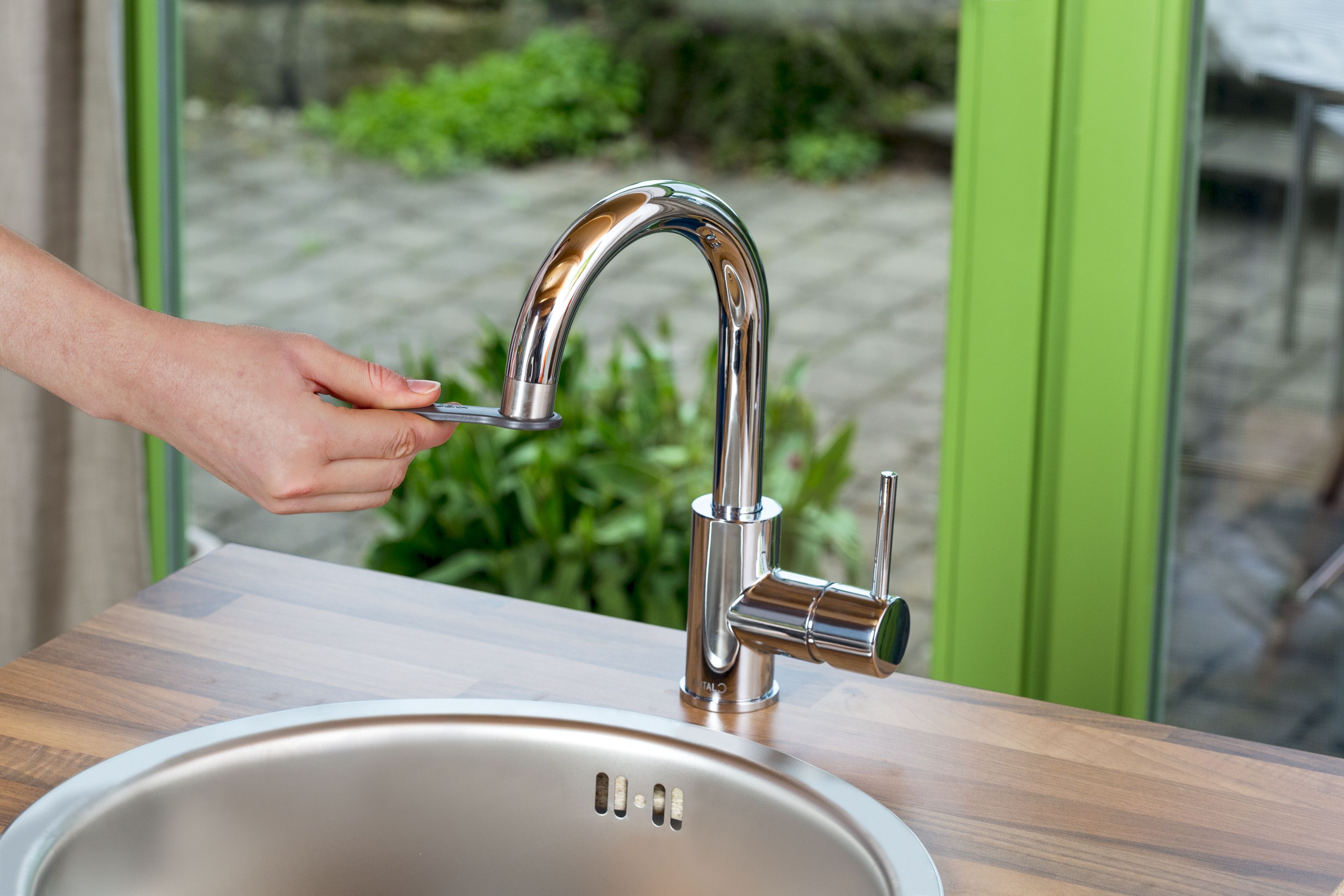 Adaptador para grifo interior