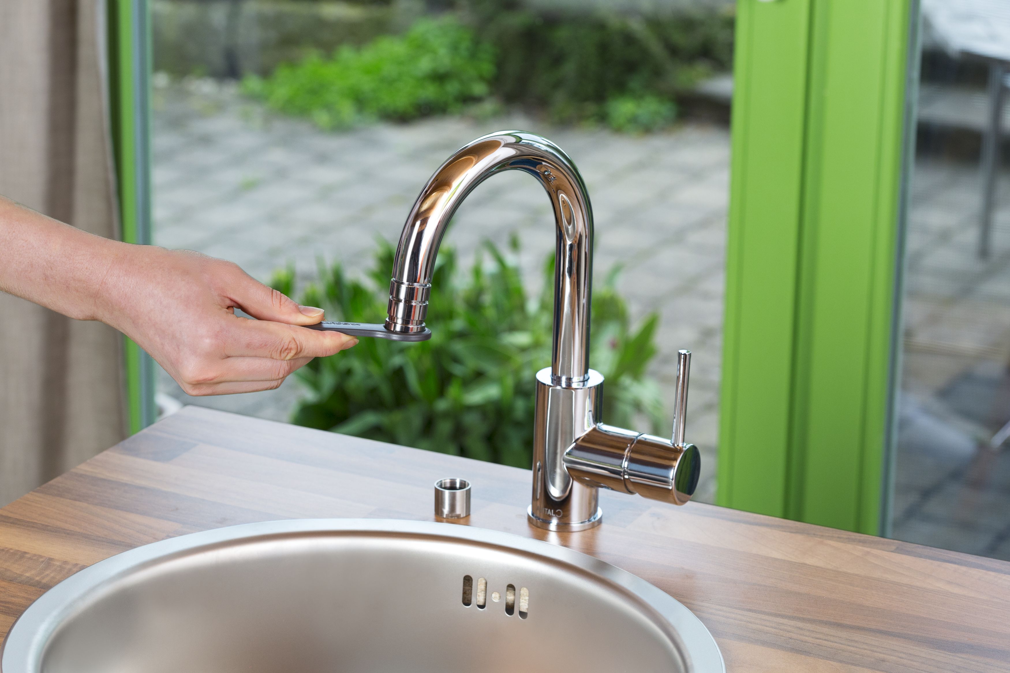 Adaptador para grifo interior