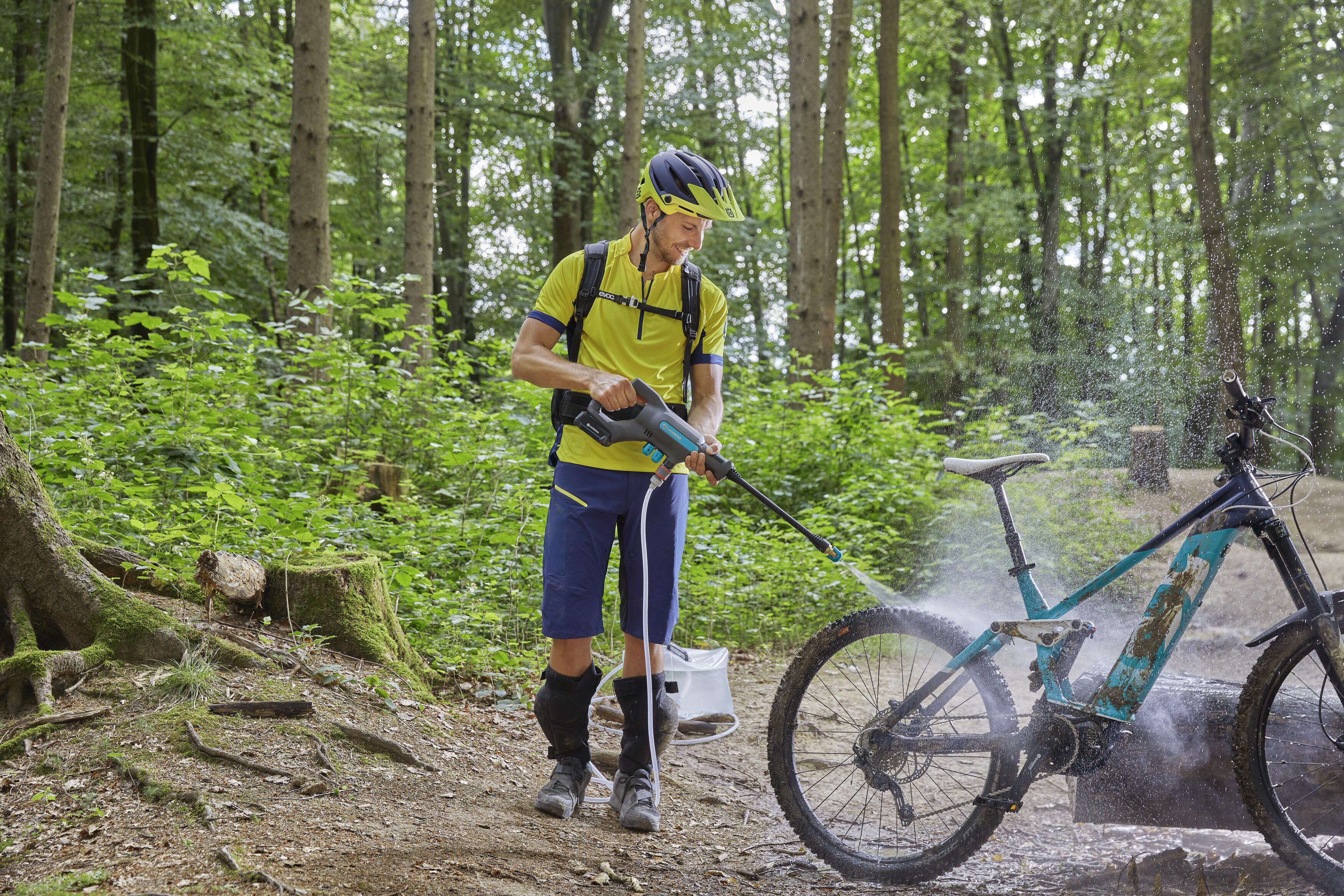 Set Limpiadora a presión media de batería AquaClean 24 / 18V P4A