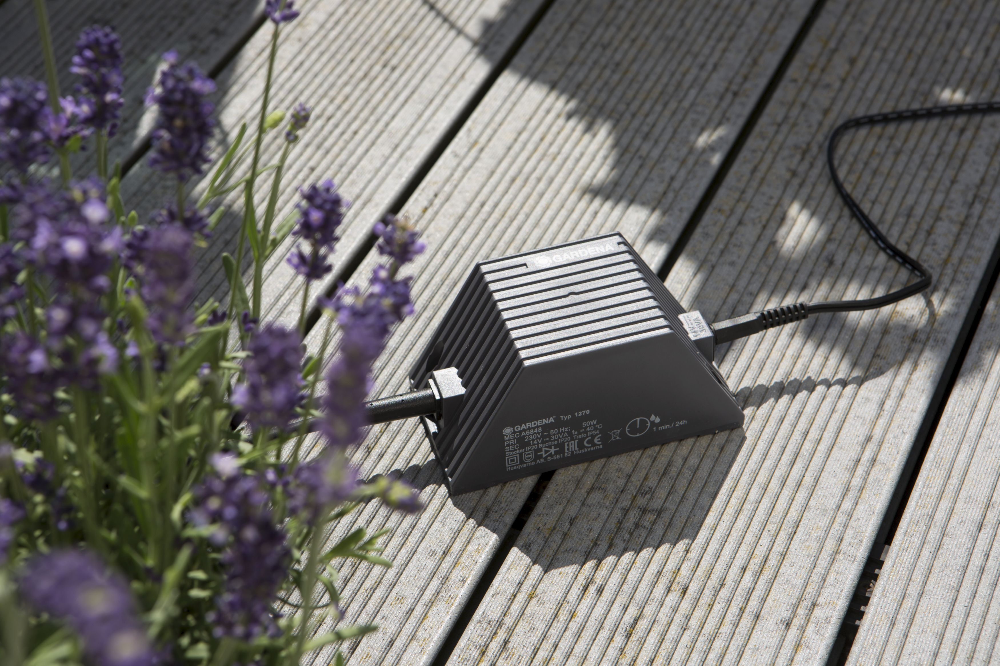 Riego automático de vacaciones con depósito de agua