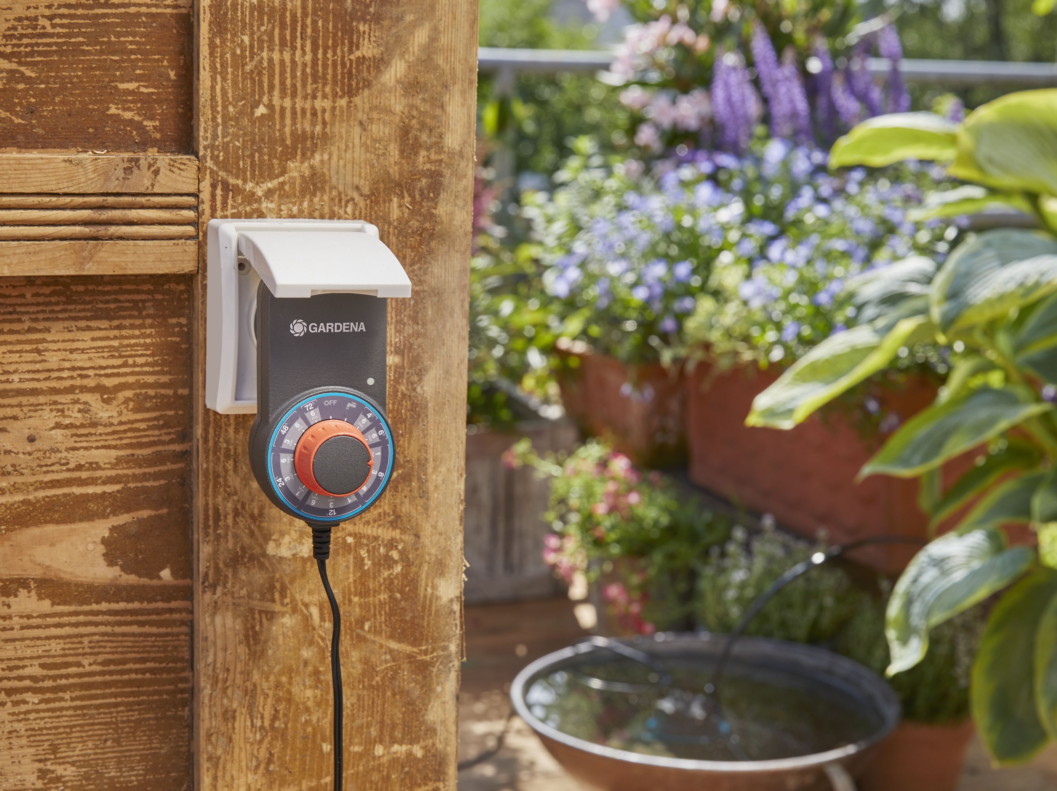 Riego automático para jardineras