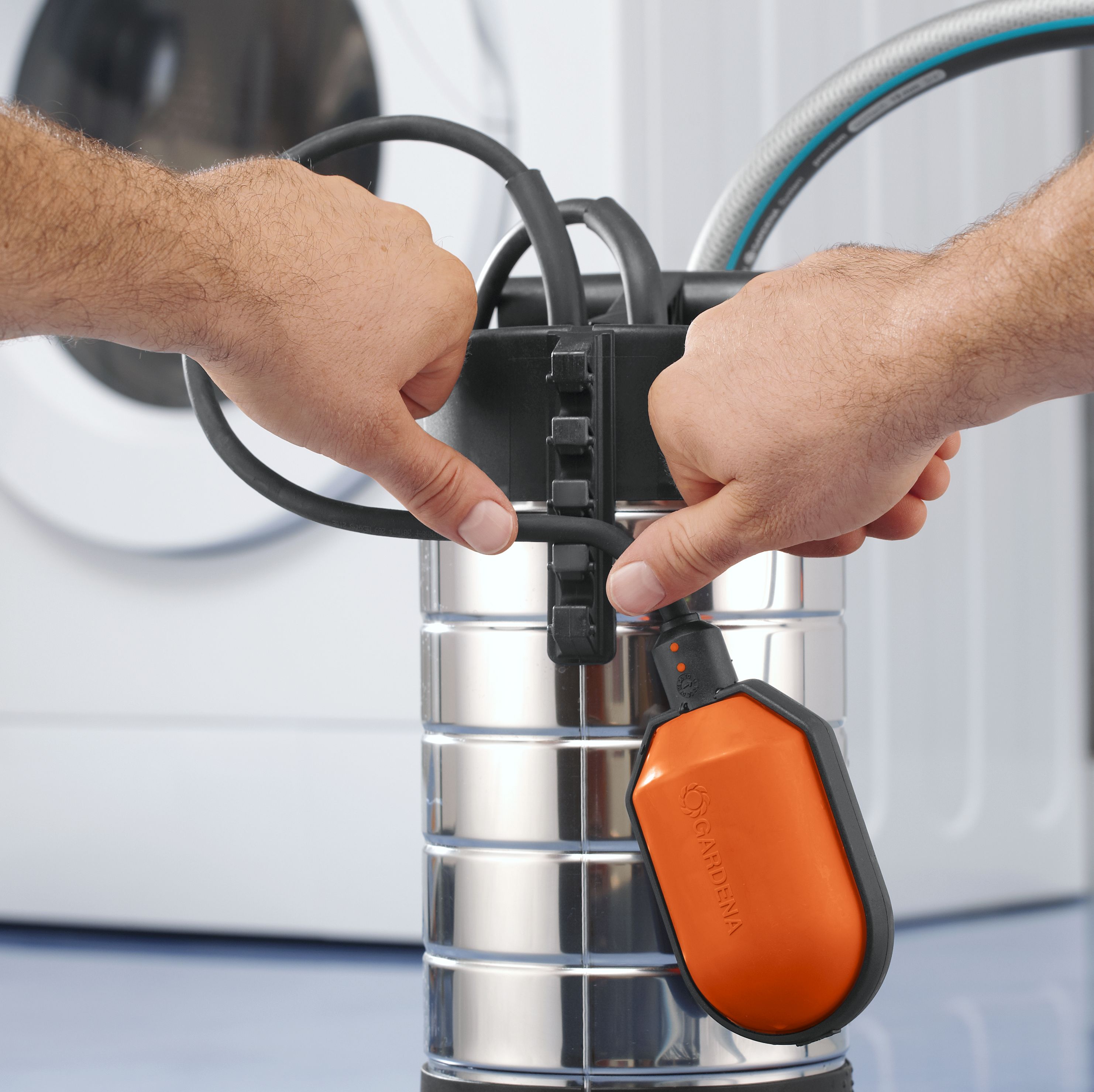 Bomba sumergible para aguas limpias 21000 inox Premium