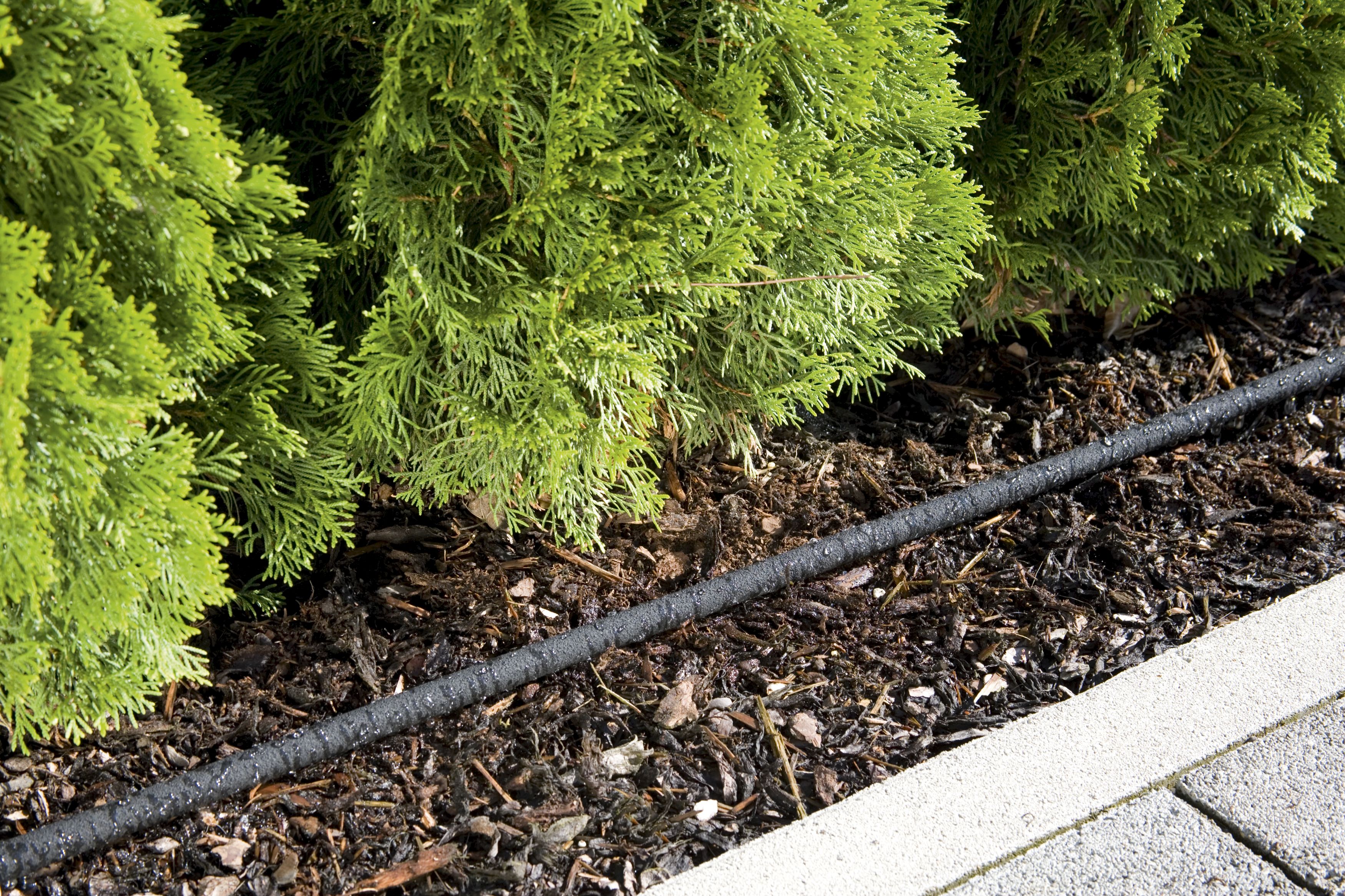 Manguera de riego por goteo equipada de 7,5 m